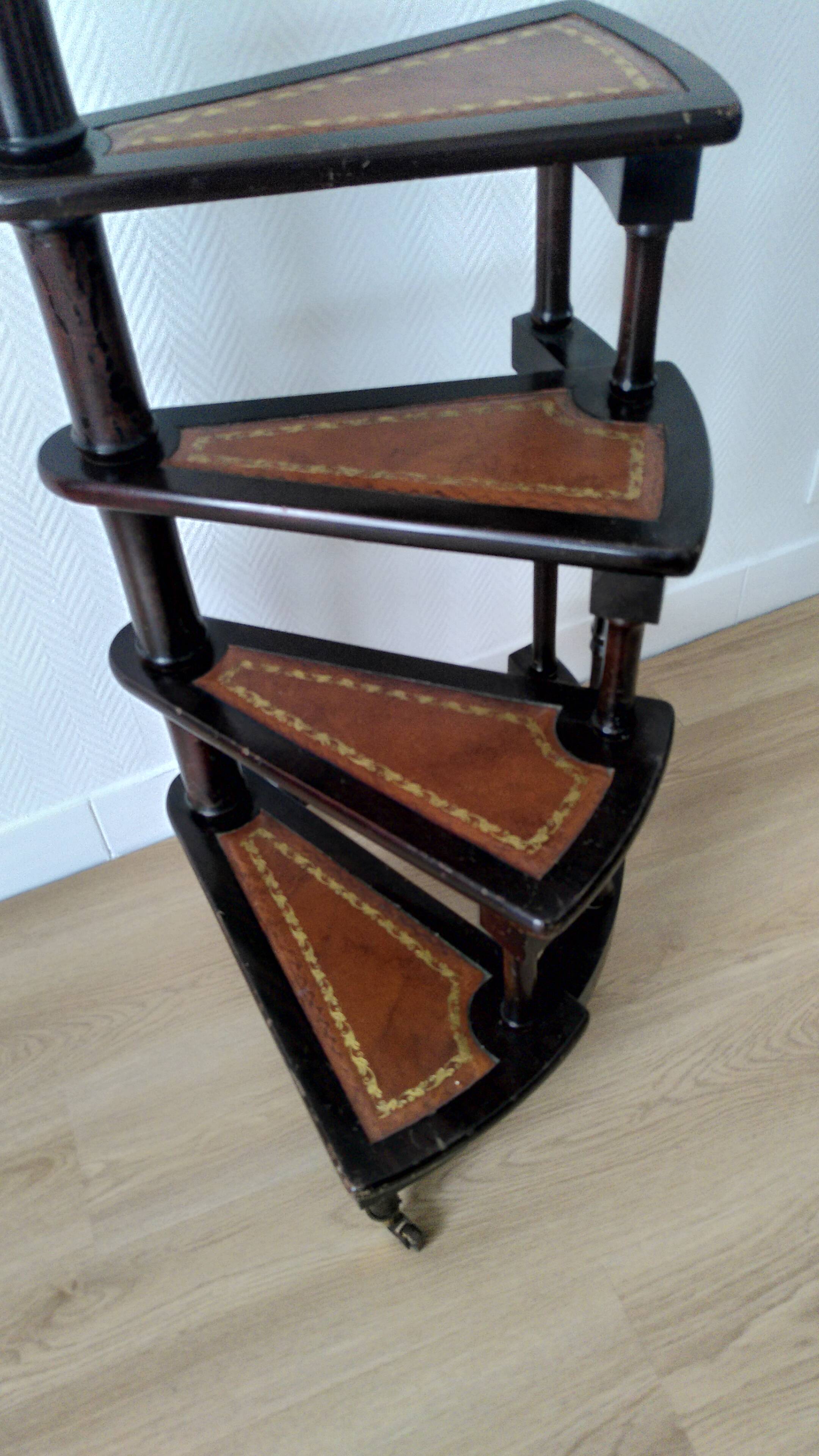 English spiral library staircase - Georgian - 1950s
