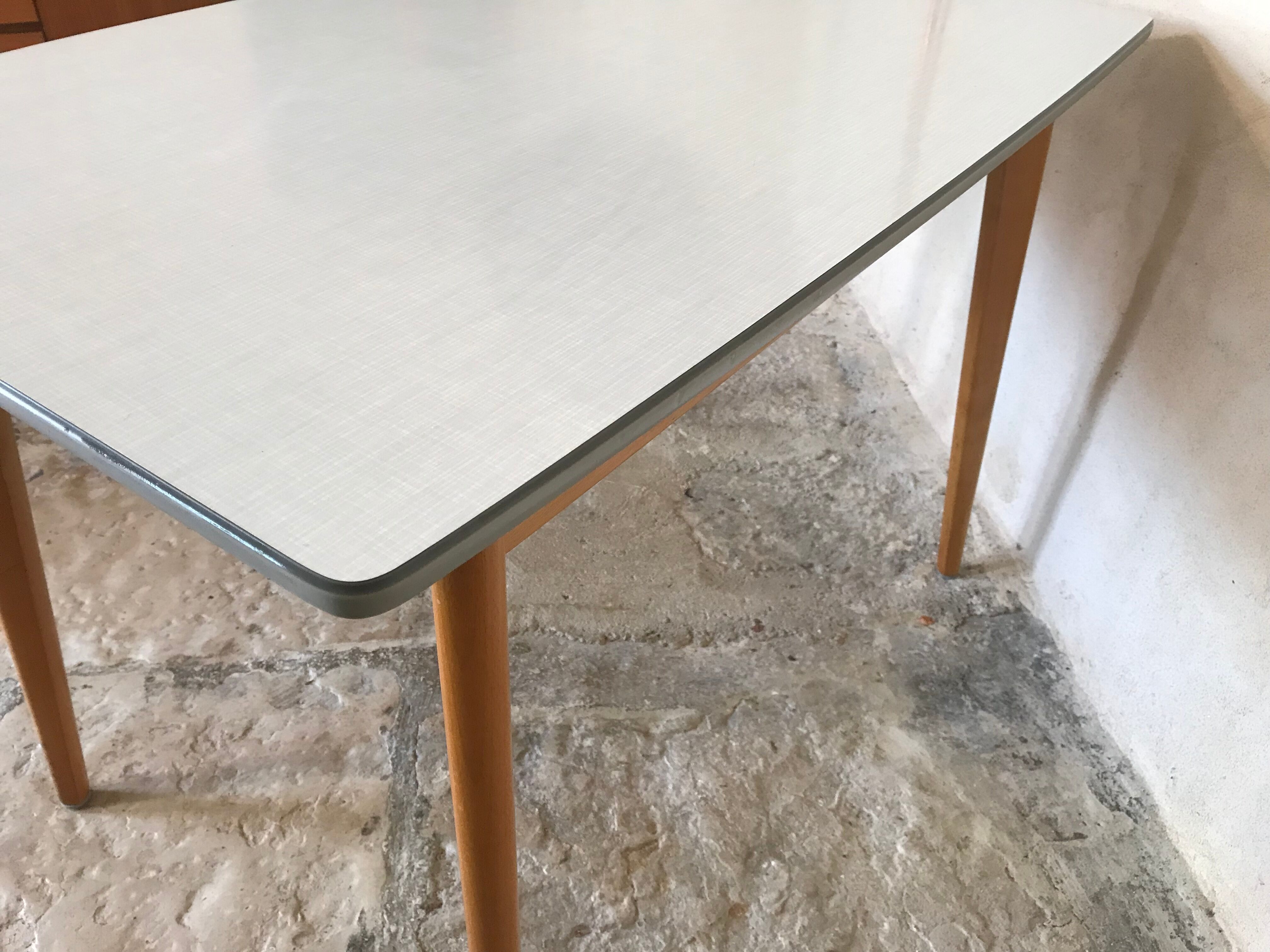 Kitchen table in formica 1960's base wood compass