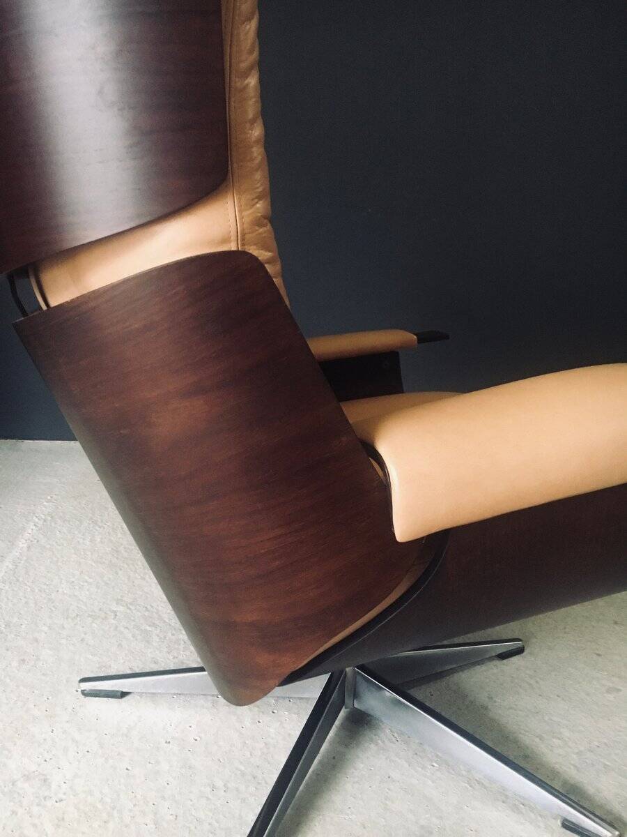 Set of Mid-Century Modern Leather Lounge Chair and Ottoman, Germany, 1960s