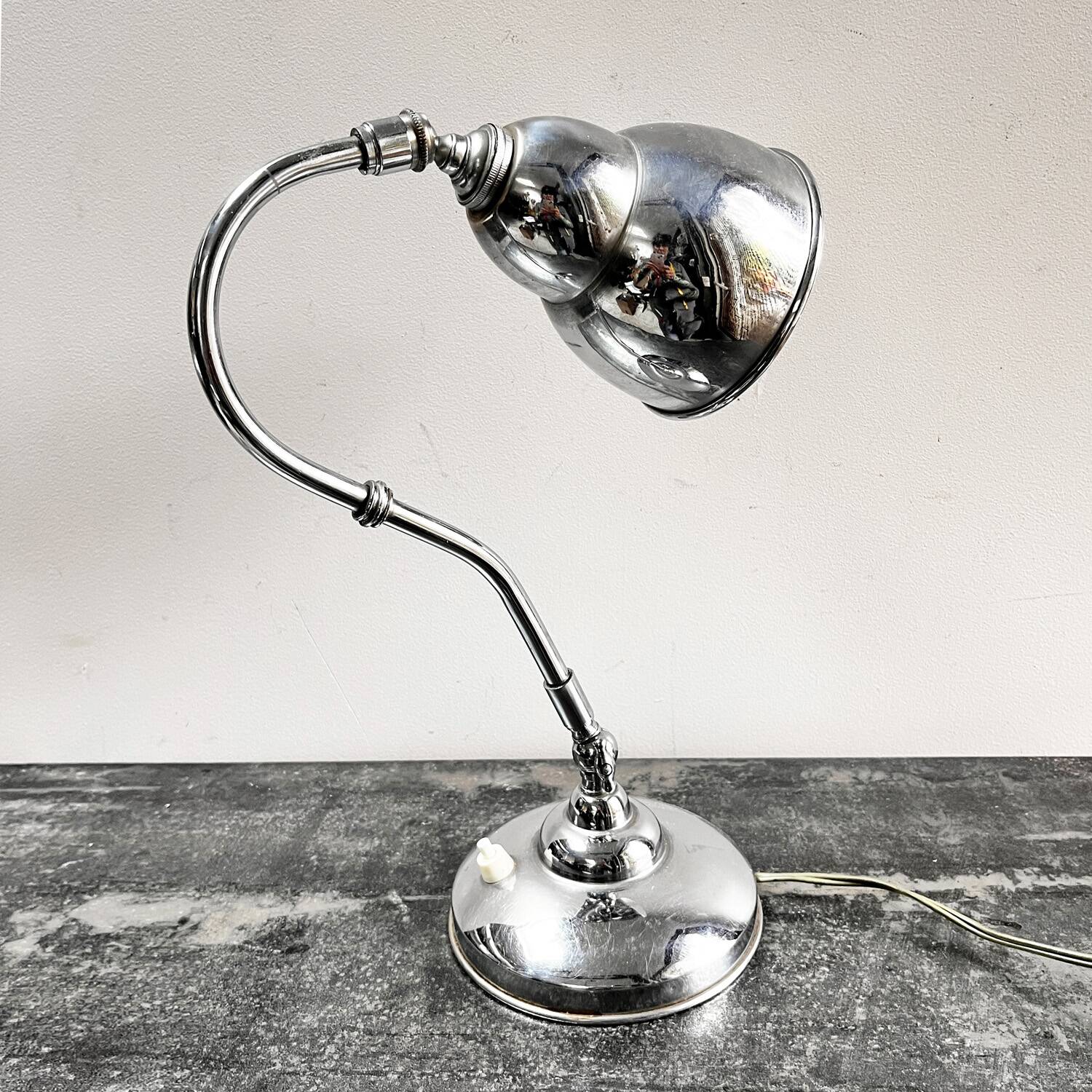 Art Deco adjustable desk lamp
