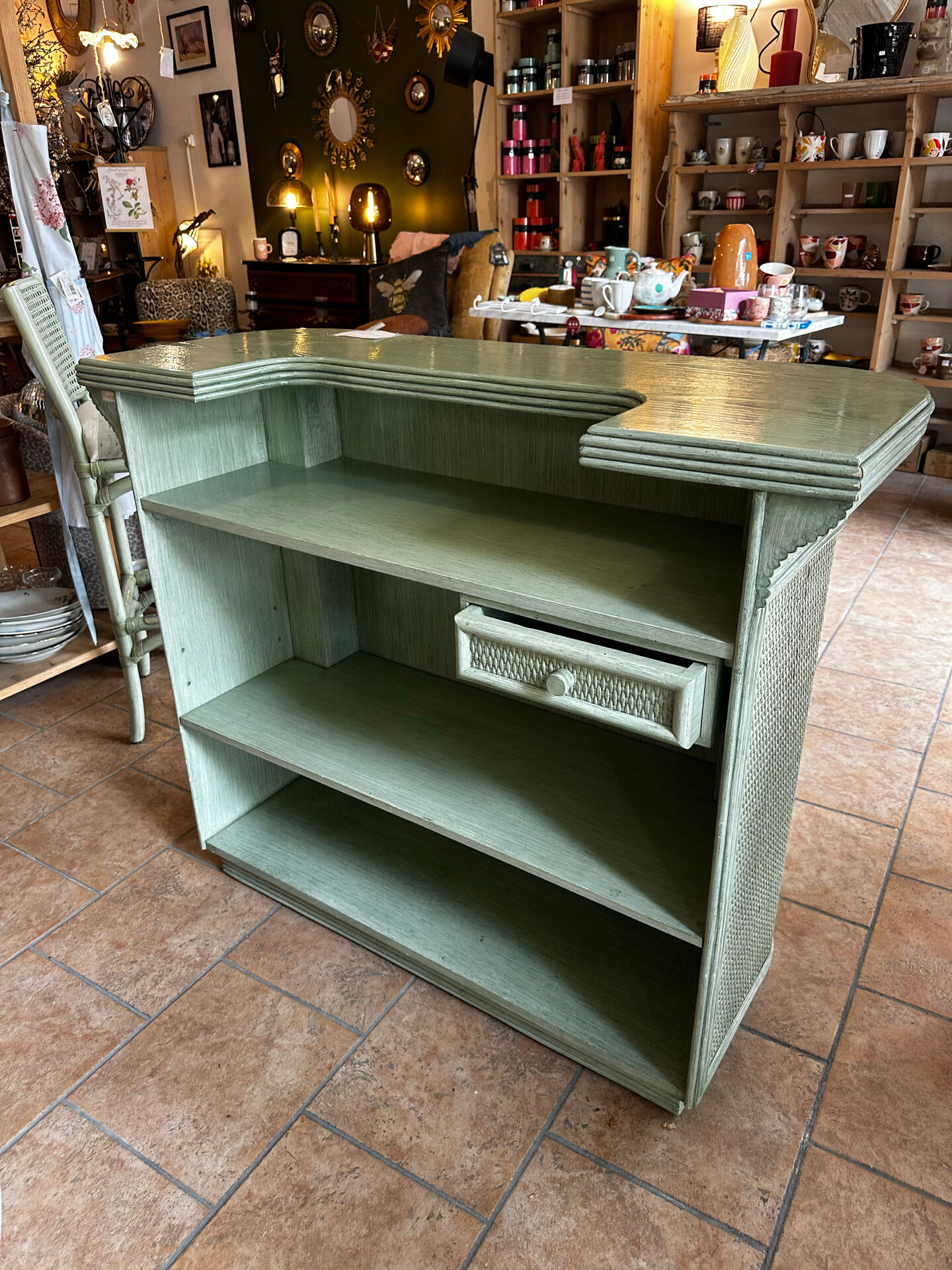 Ensemble bar et tabourets vintage en rotin