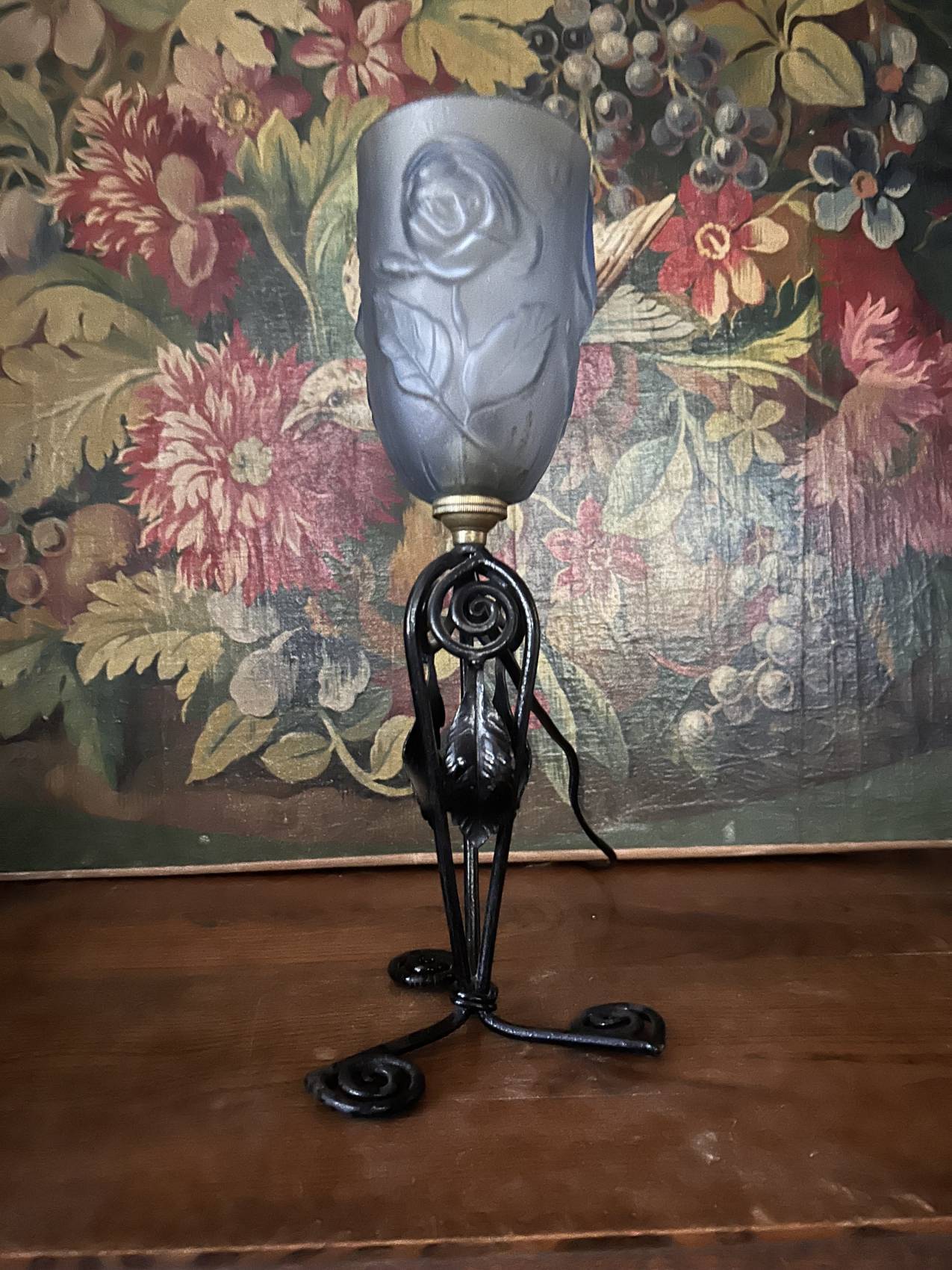 Art Deco lamp in blue glass paste with rose decoration – poetic rarity