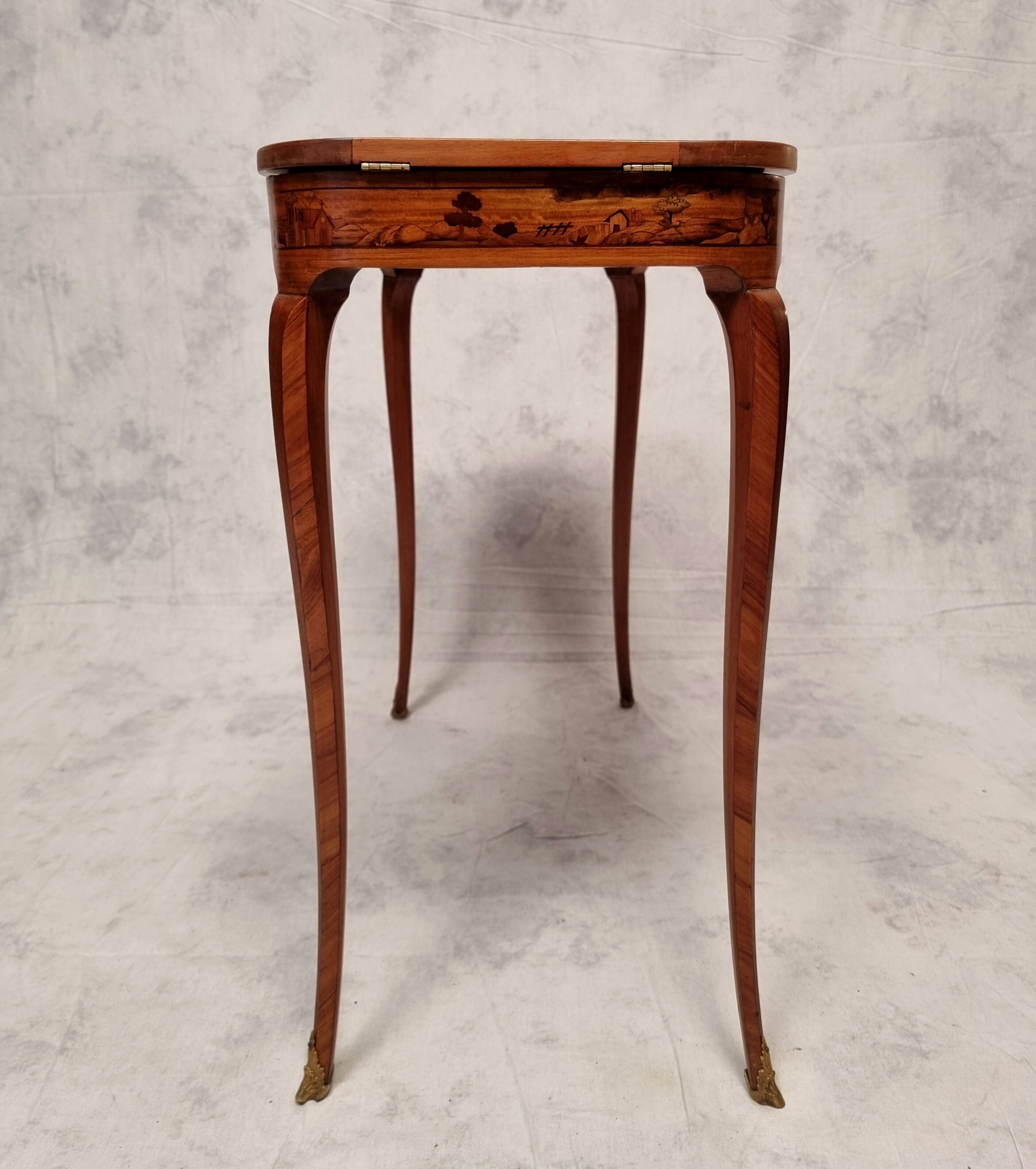 Louis XV style writing table - Bois De Rose - 19th