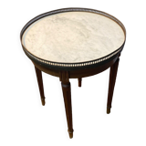 Table hot water bottle top in white marble