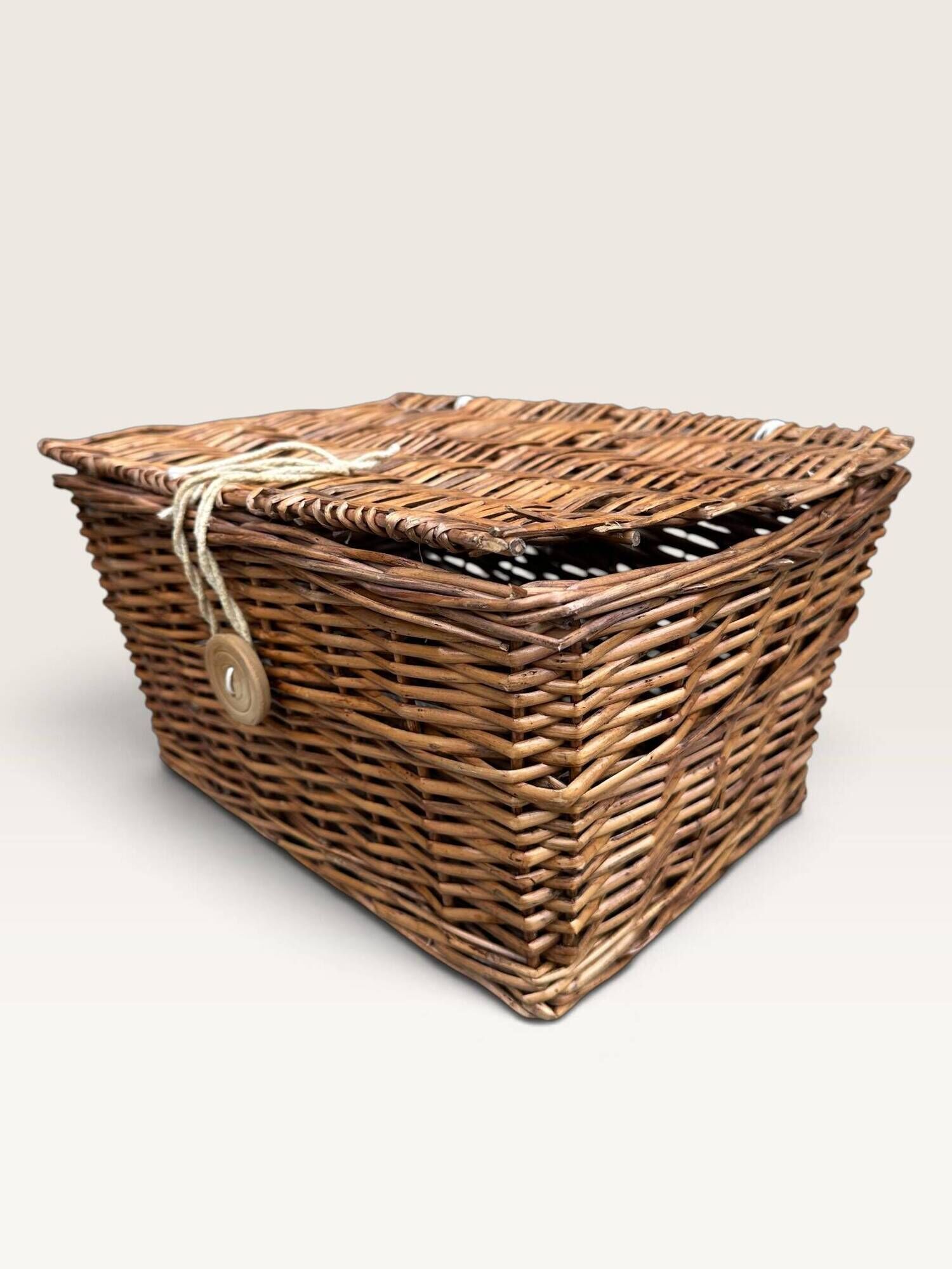 Panier à couvercle en osier