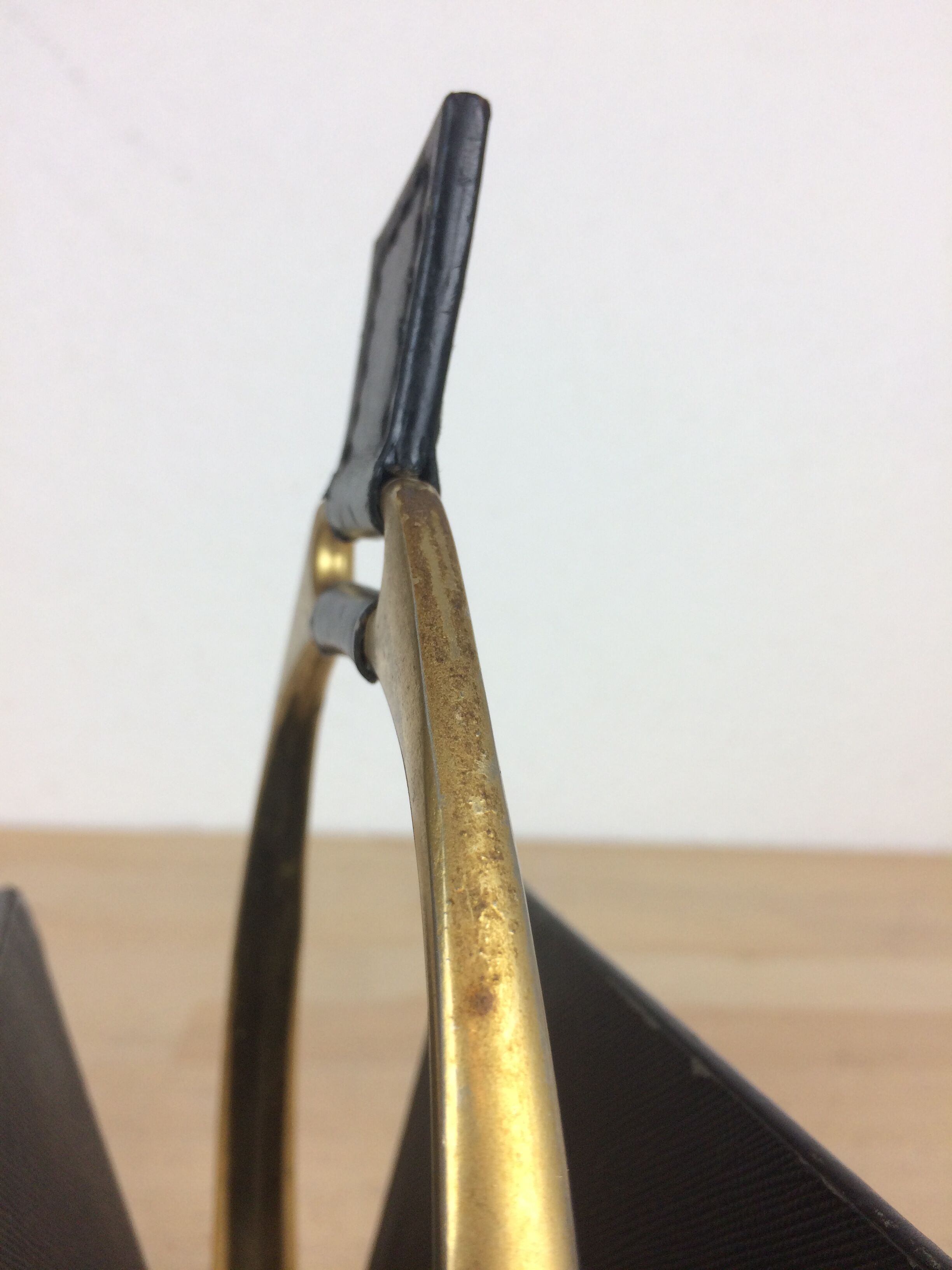 Longchamp letter holder in black leather and gold metal, 50s