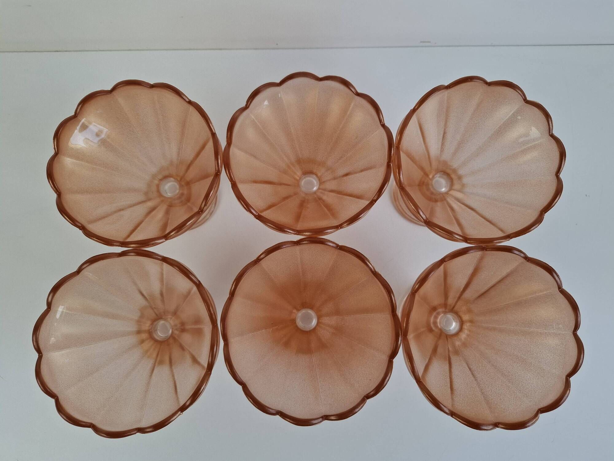 Set of 6 Art Deco Pink Rosaline Glass Dessert Bowls, Czechoslovakia, 1930s