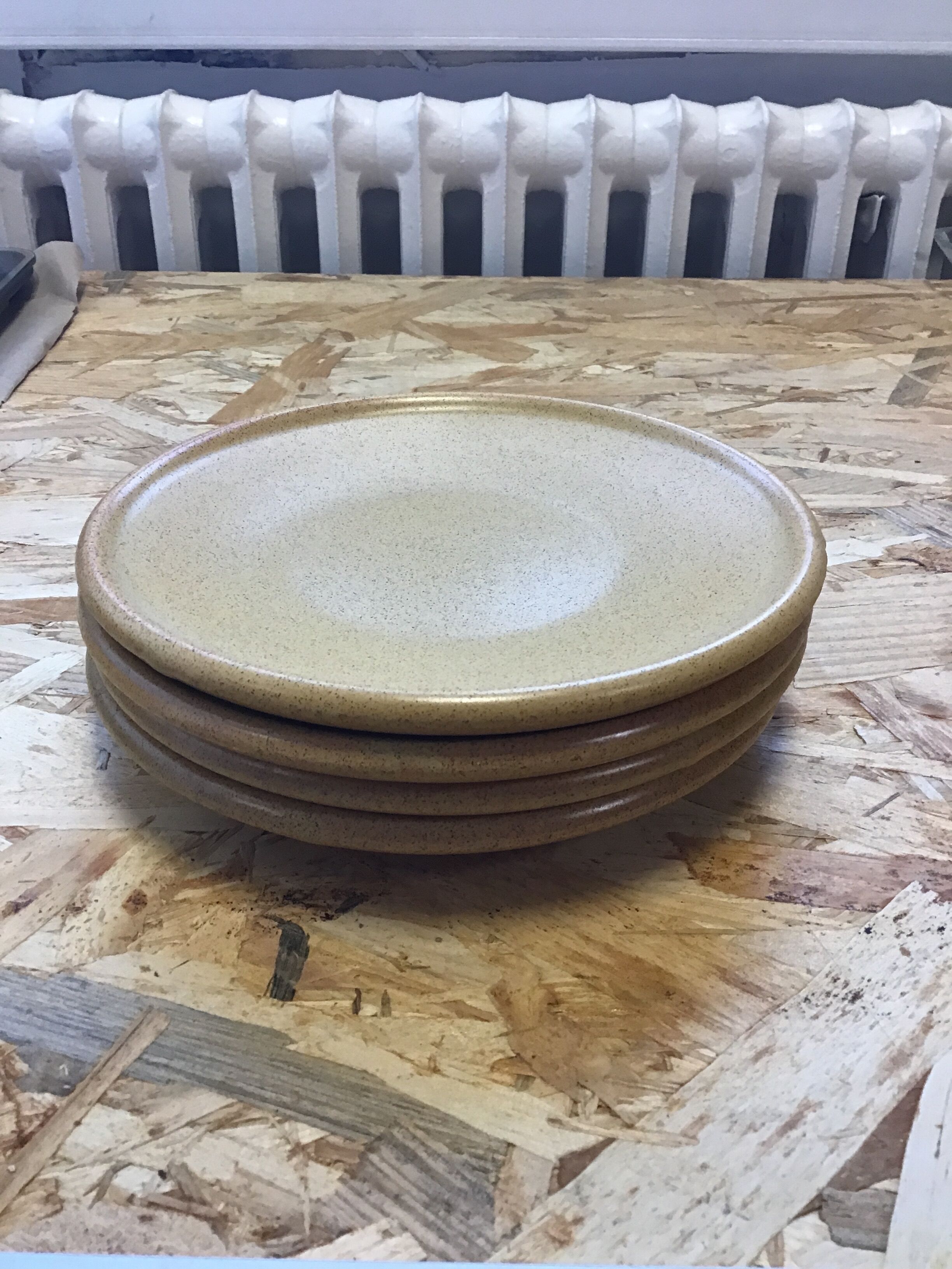 Stoneware dessert plates set of 4