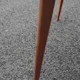 Tripod table