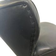 Fauteuil cocktail vintage en similicuir noir / siège unique