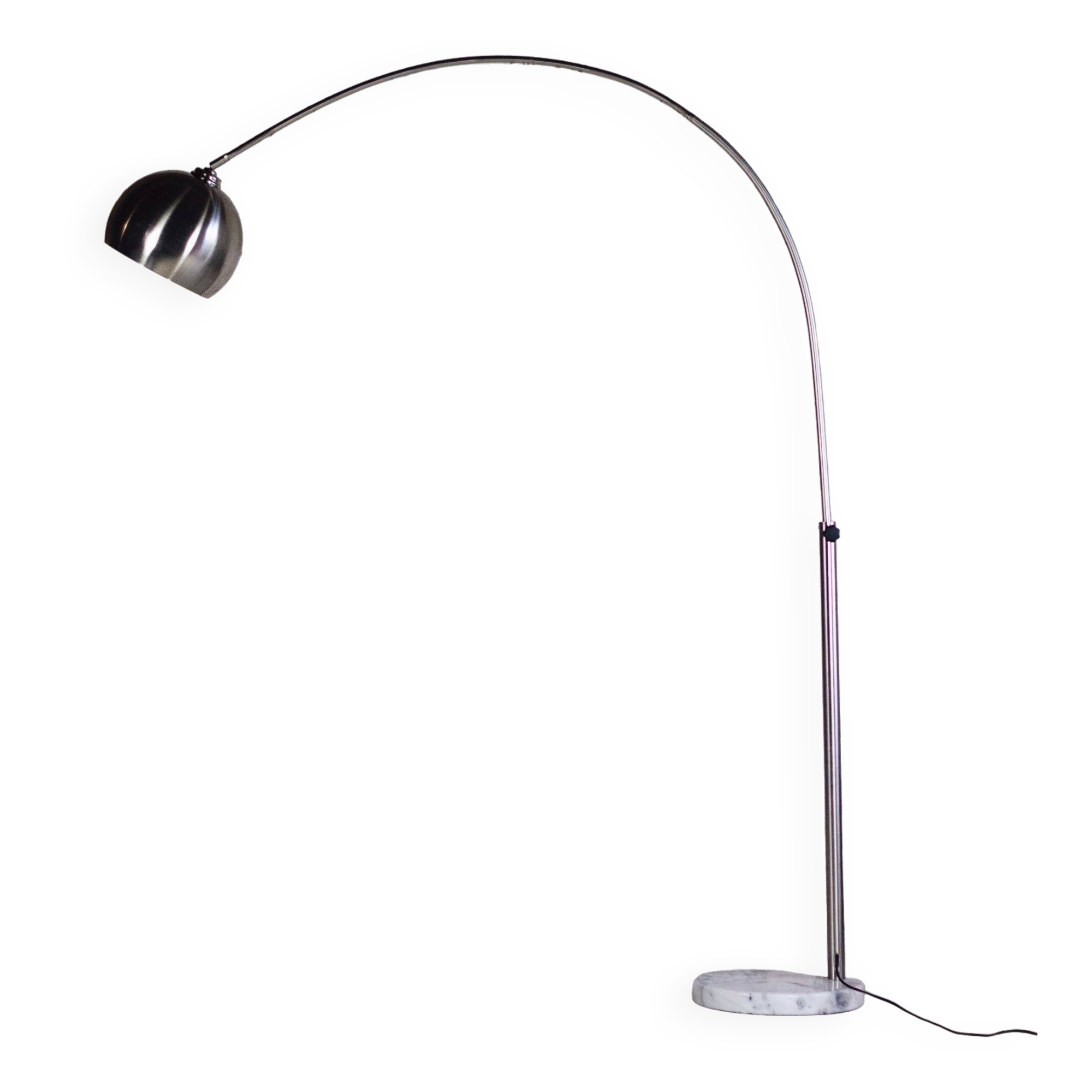 Arc floor lamp in chrome and marble, 1970