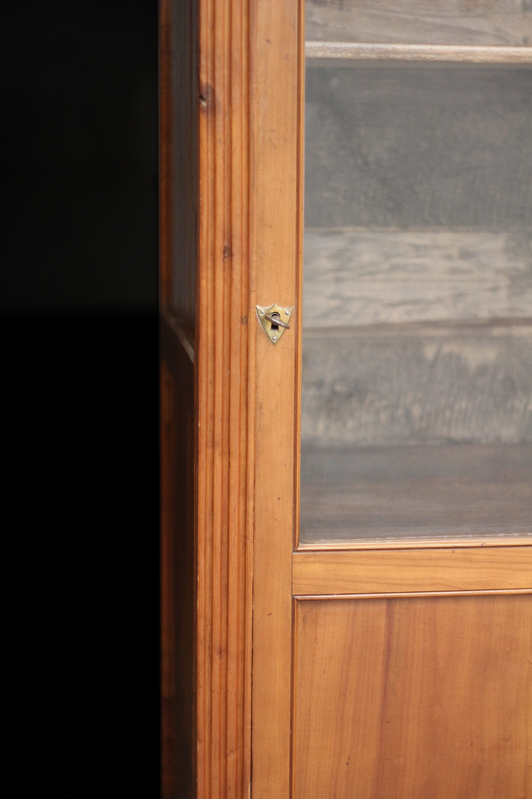 Glass cabinet of the eighteenth century