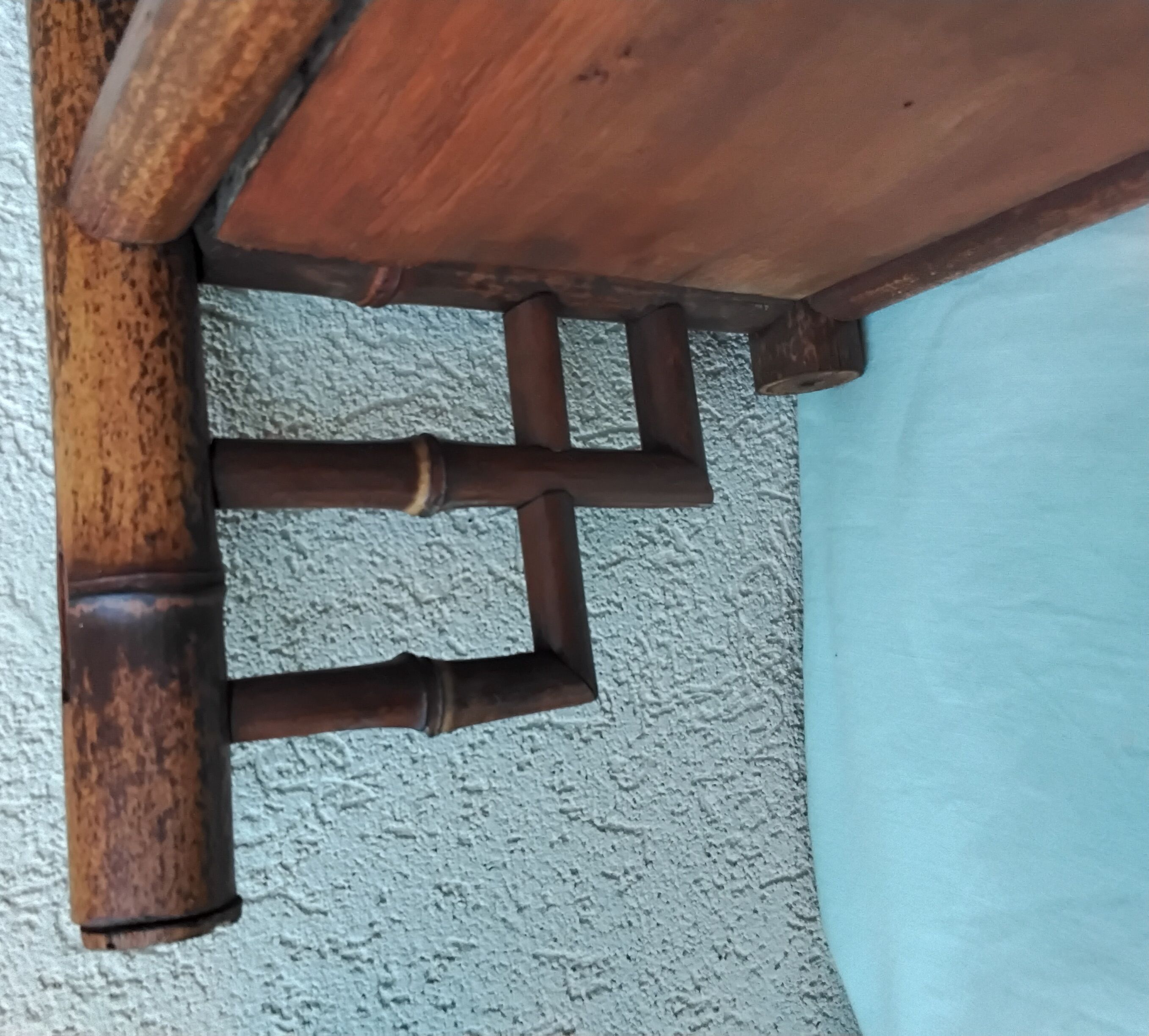 Bamboo shelf in Asian style