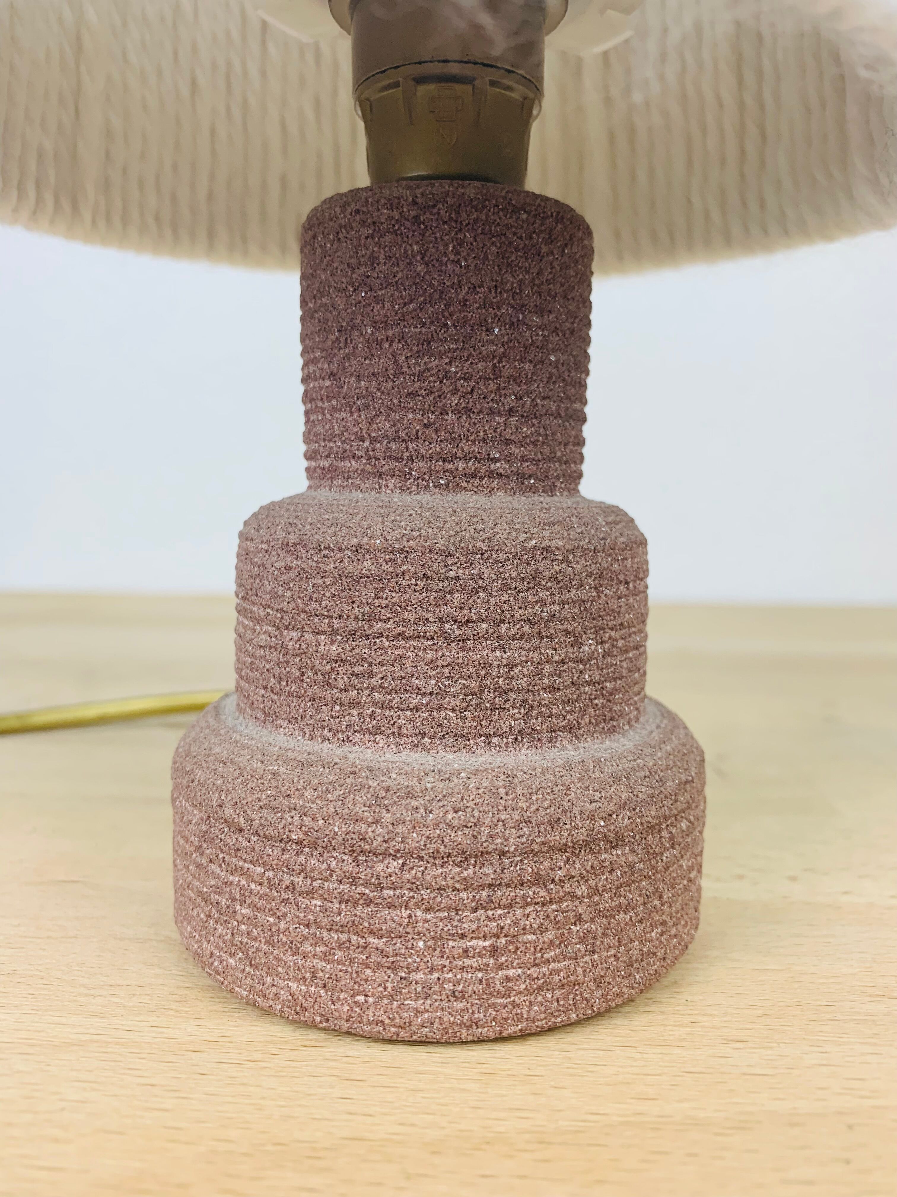 Brutalist lamp in pink sandstone and wool lampshade