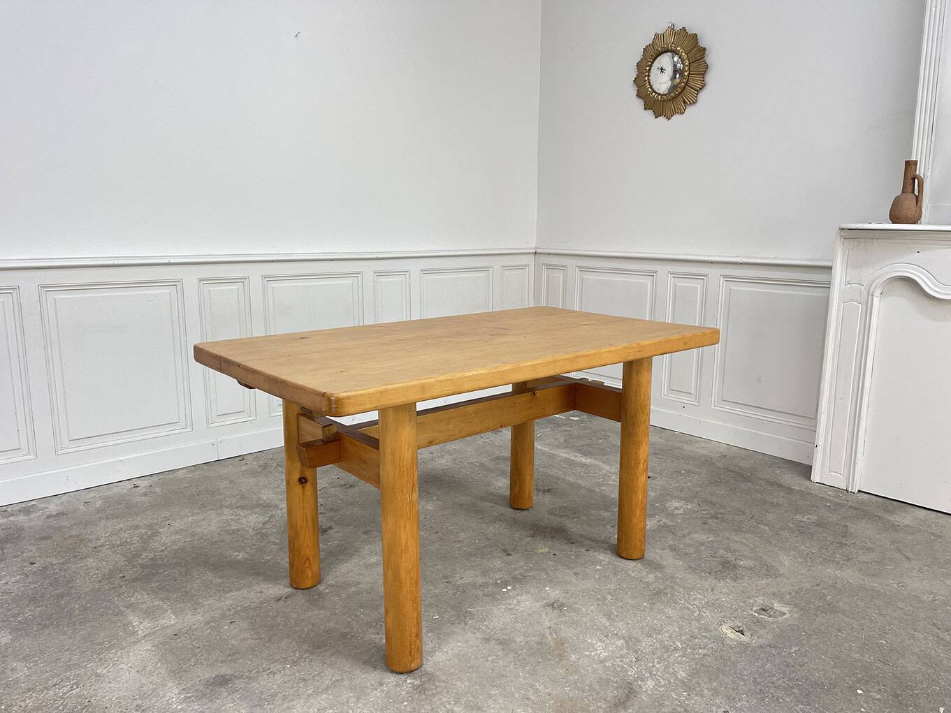 Vintage 1975 pine wood table