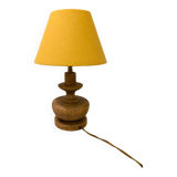 Table lamp with turned base