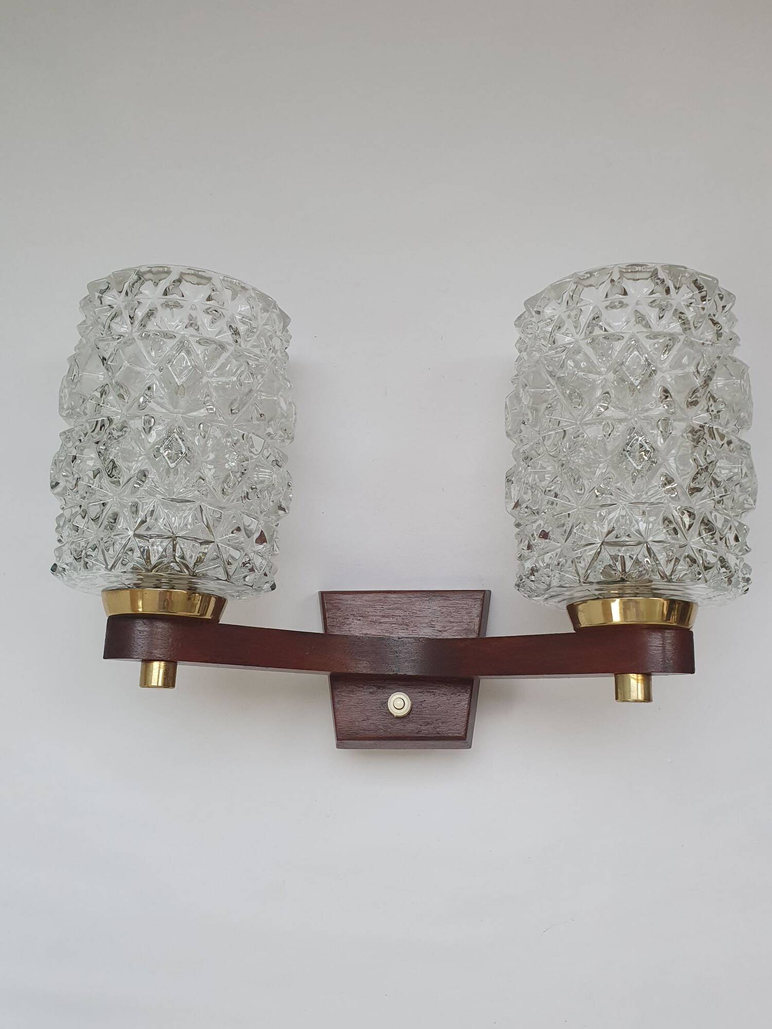 Large vintage wooden wall light with double lighting