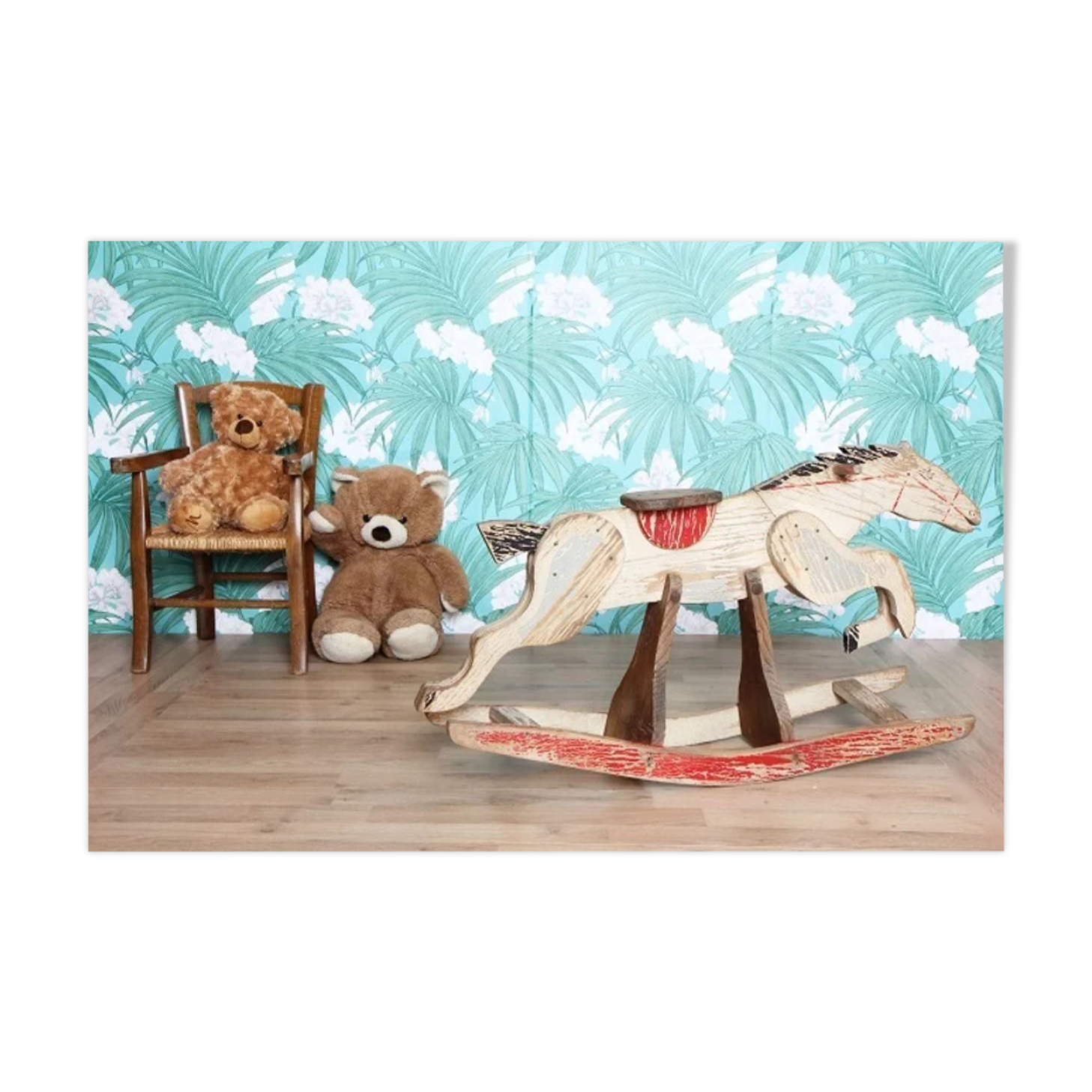 Cheval à bascule en bois