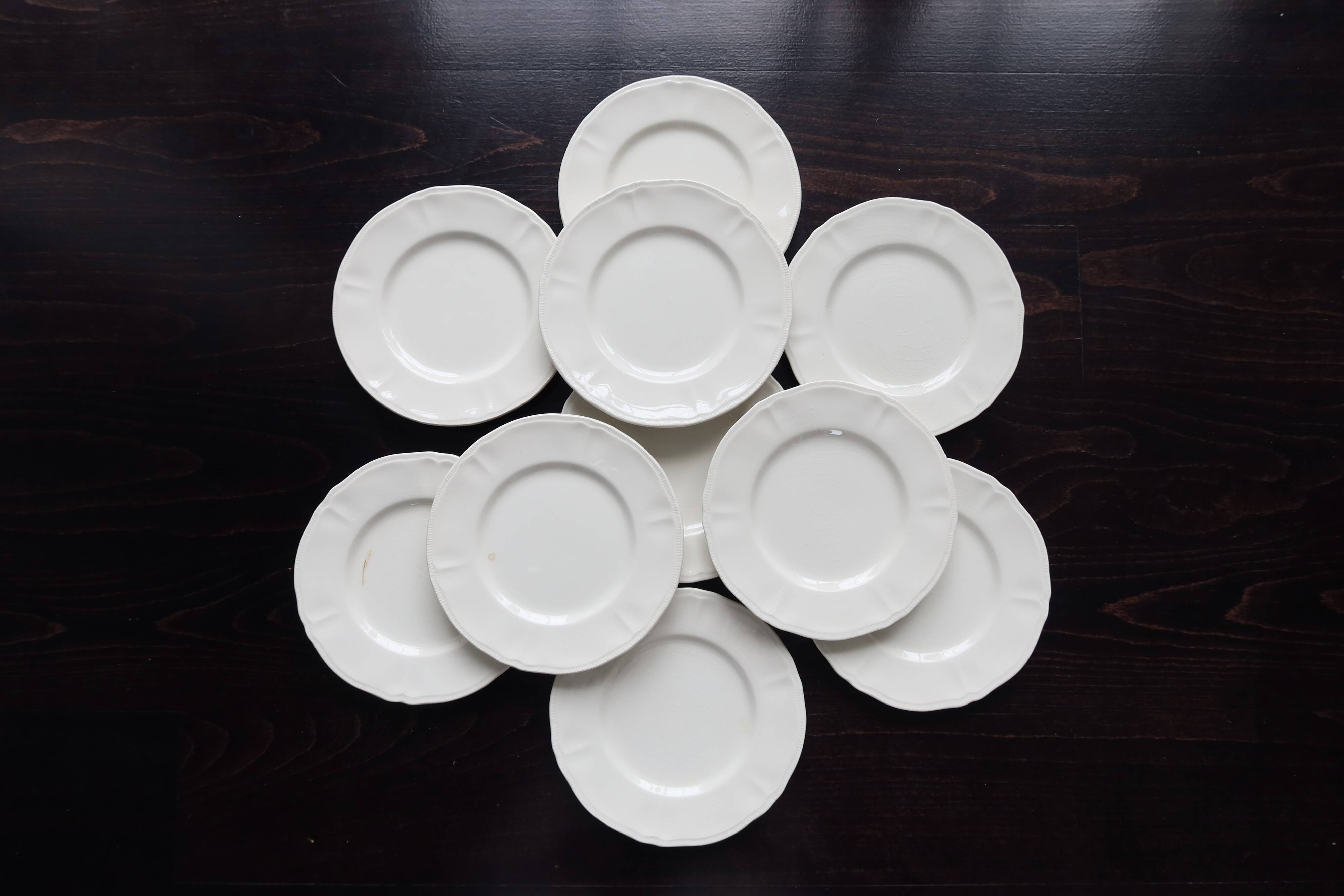 10 vintage ivory earthenware dessert plates - Marli fretwork