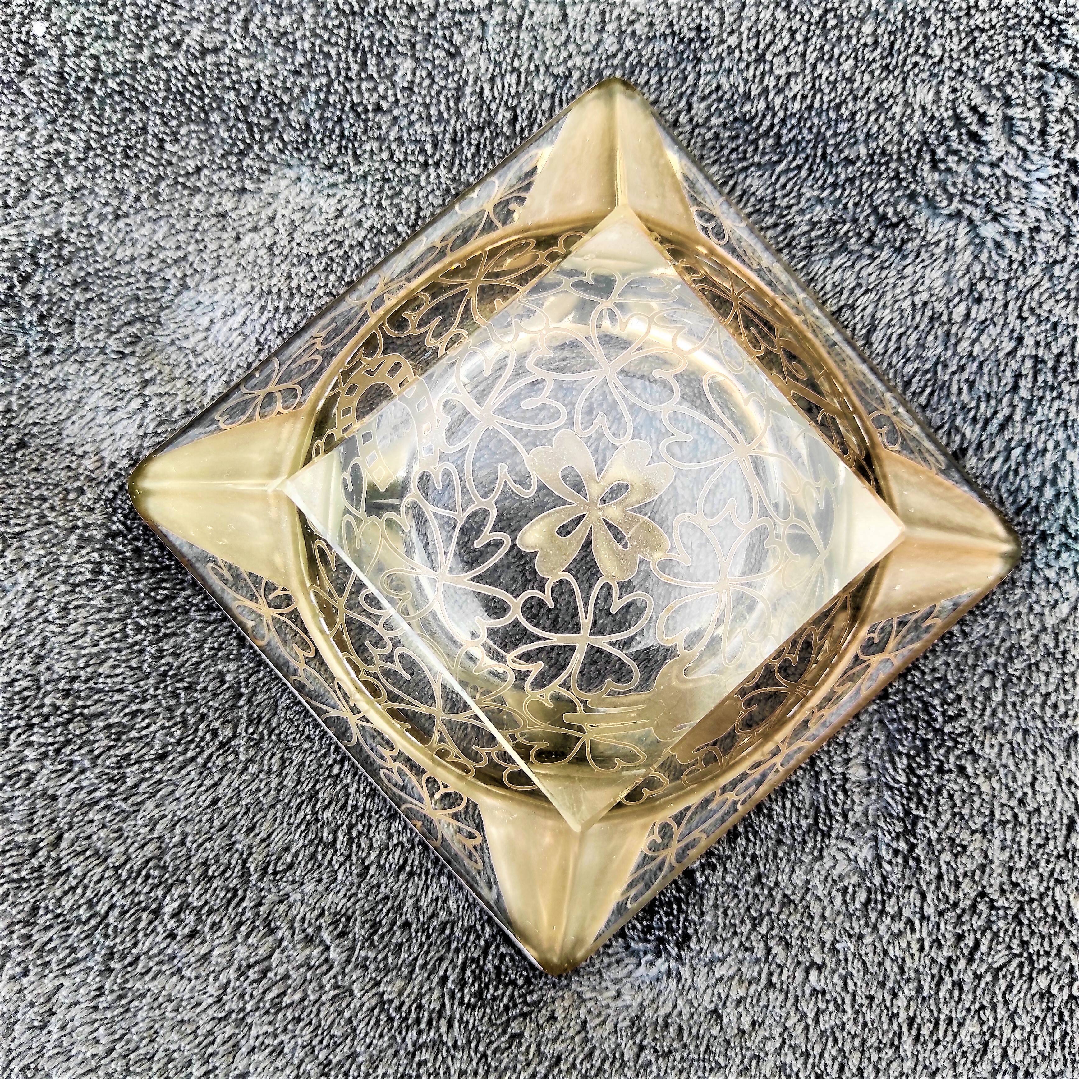 Ashtray inlaid with lucky patterns in silver and crystal