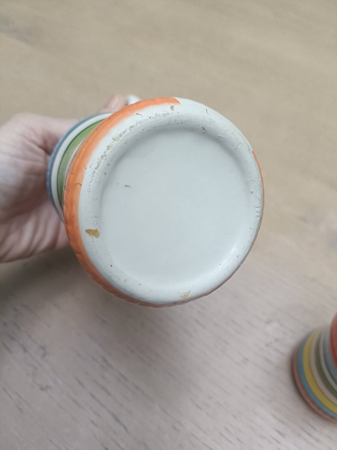 Vinegar and oil set, salt shaker and pepper shaker.