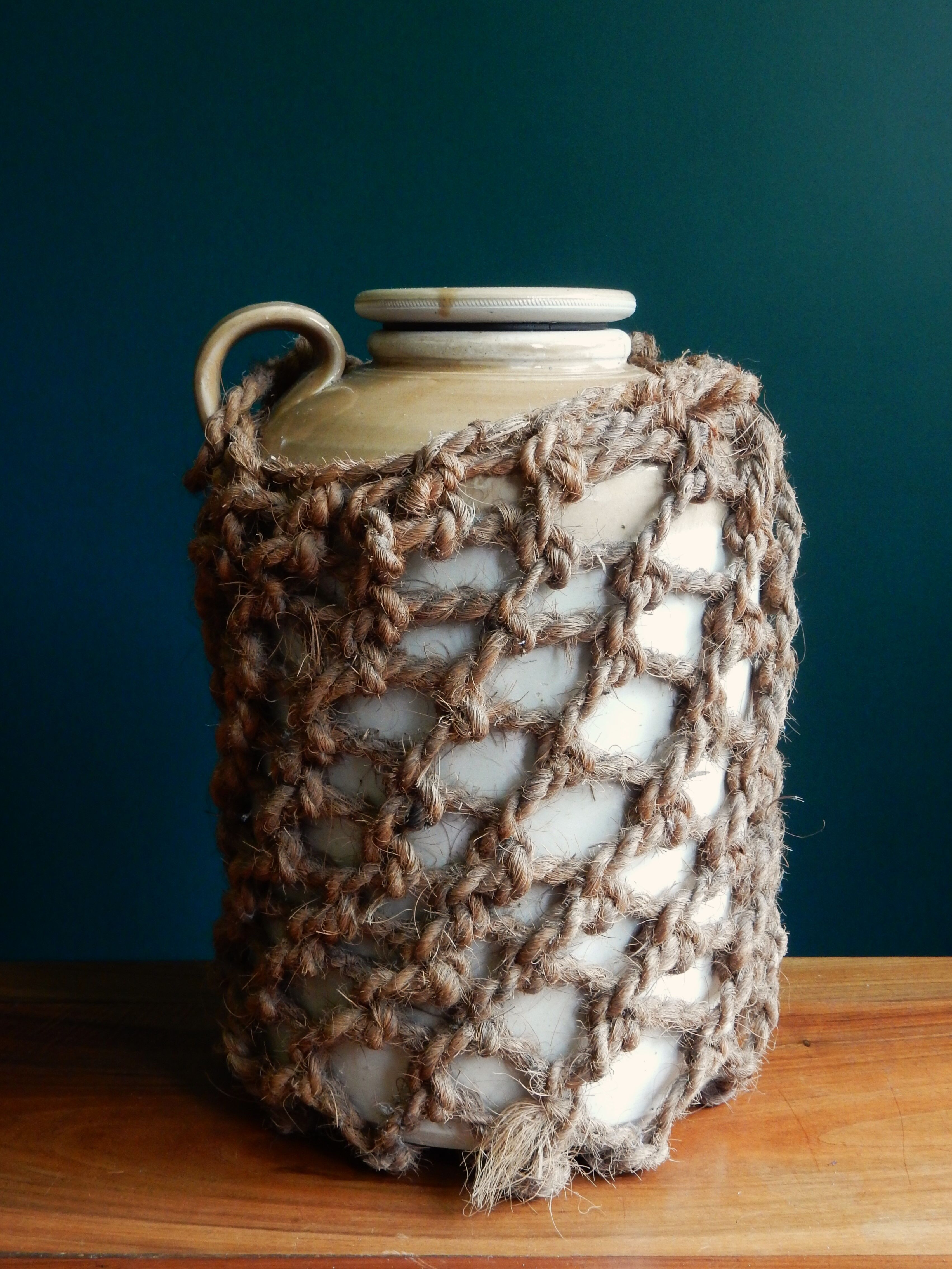 Large stoneware pot XIXth transport of acid