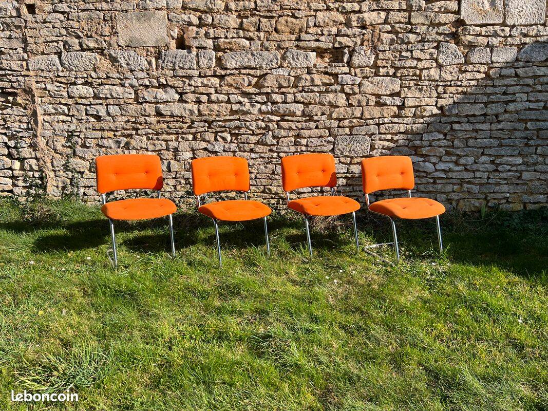 Set of chairs - Strafor Steelcase armchairs - orange