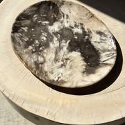 Très grand vide poche ou plat en bois pétrifié