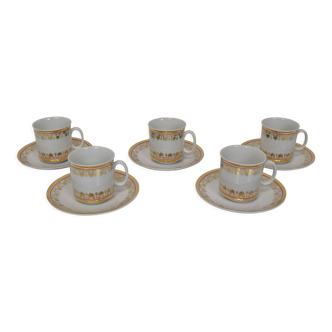 Ensemble de cinq tasses et soucoupes, par la société Epiag, vers 1920