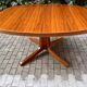 Table en teck extensible à deux rallonges