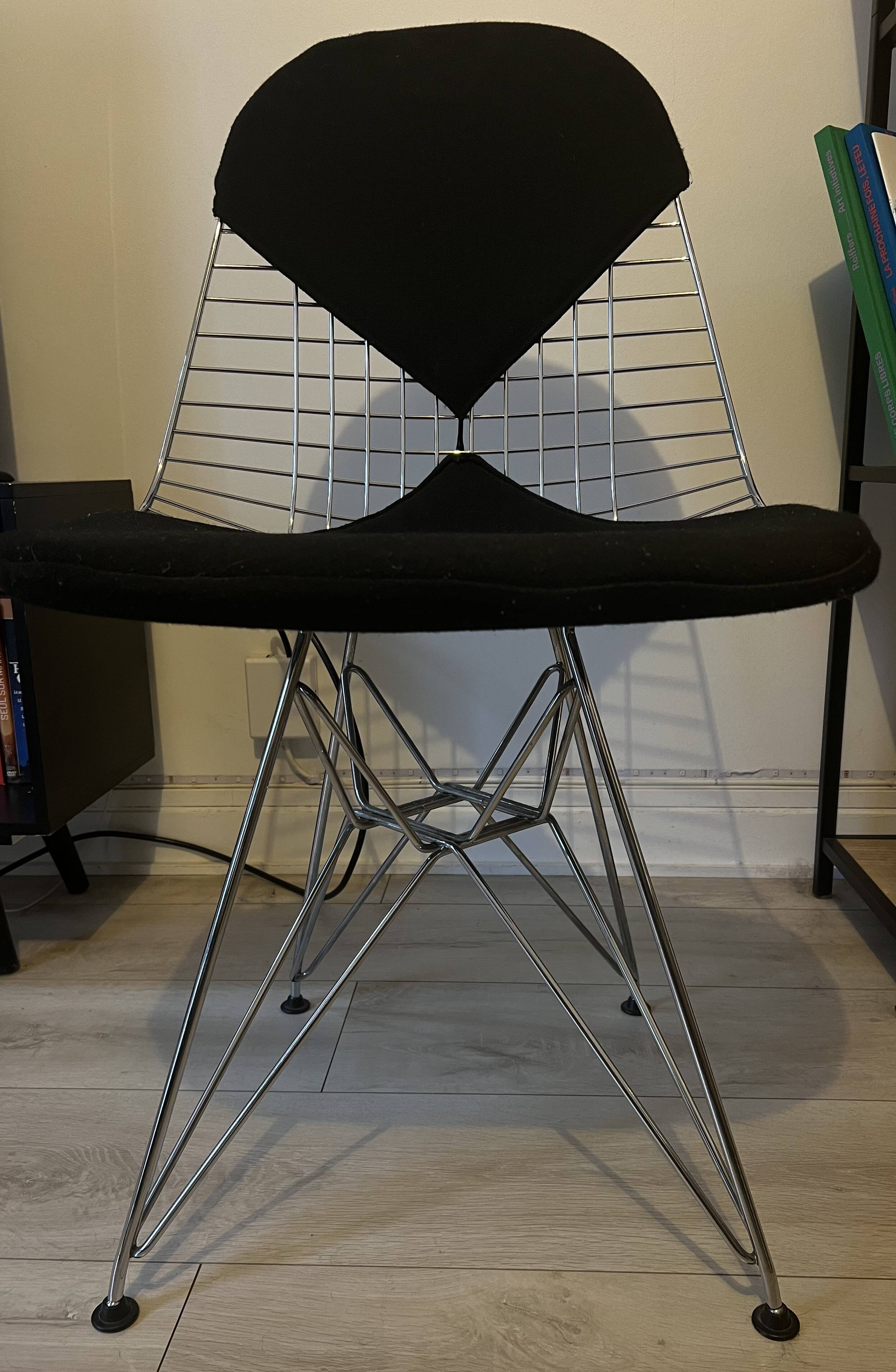 Lot de 4 chaises DKR-2 par Charles & Ray Eames pour Vitra