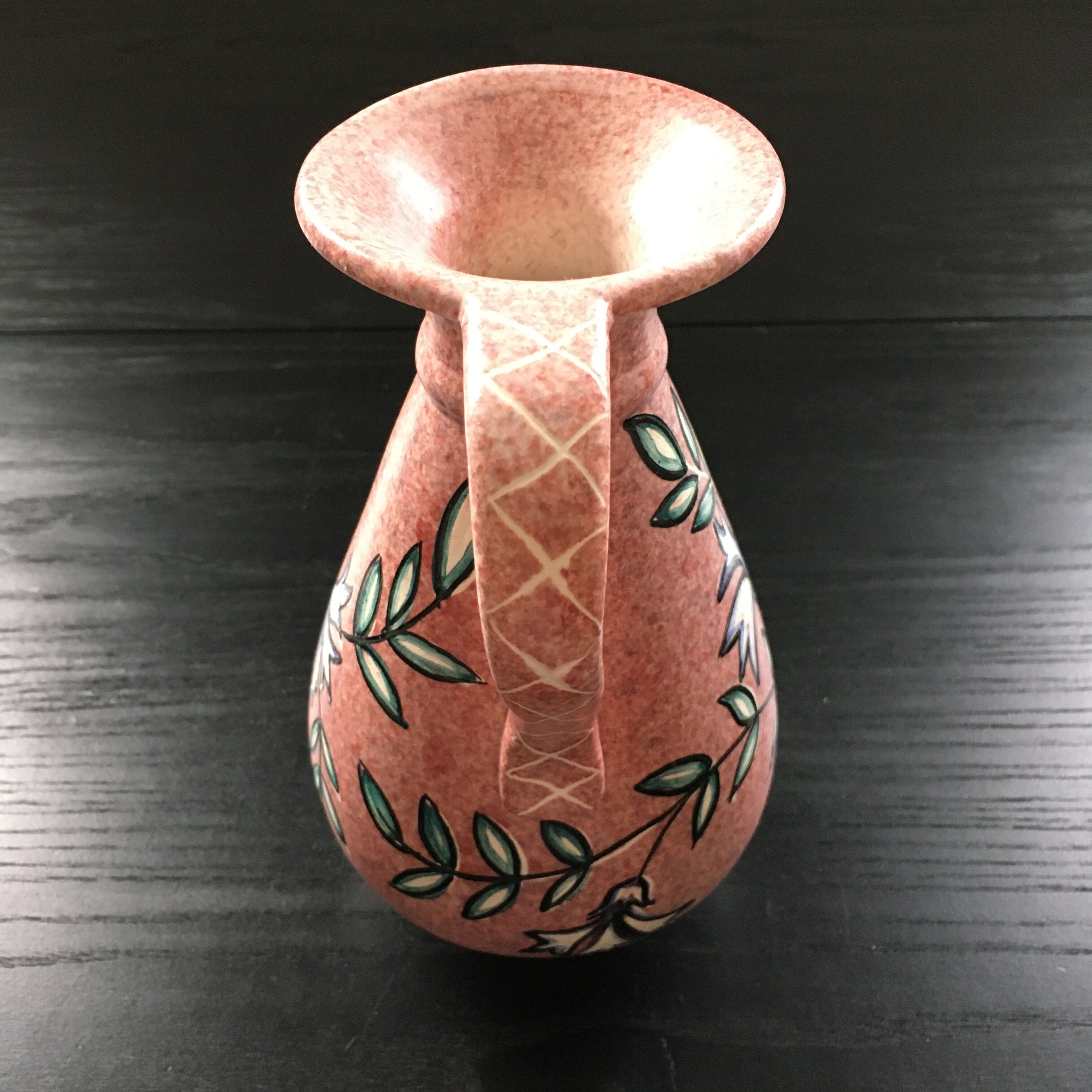 Pitcher signed Rossello Vallauris