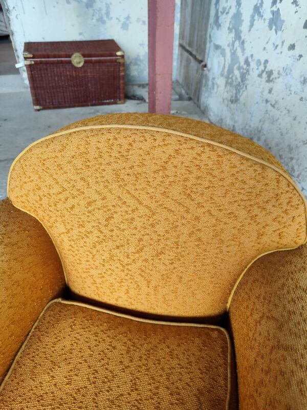 Fauteuil club jaune moutarde