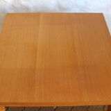 Expandable vintage table