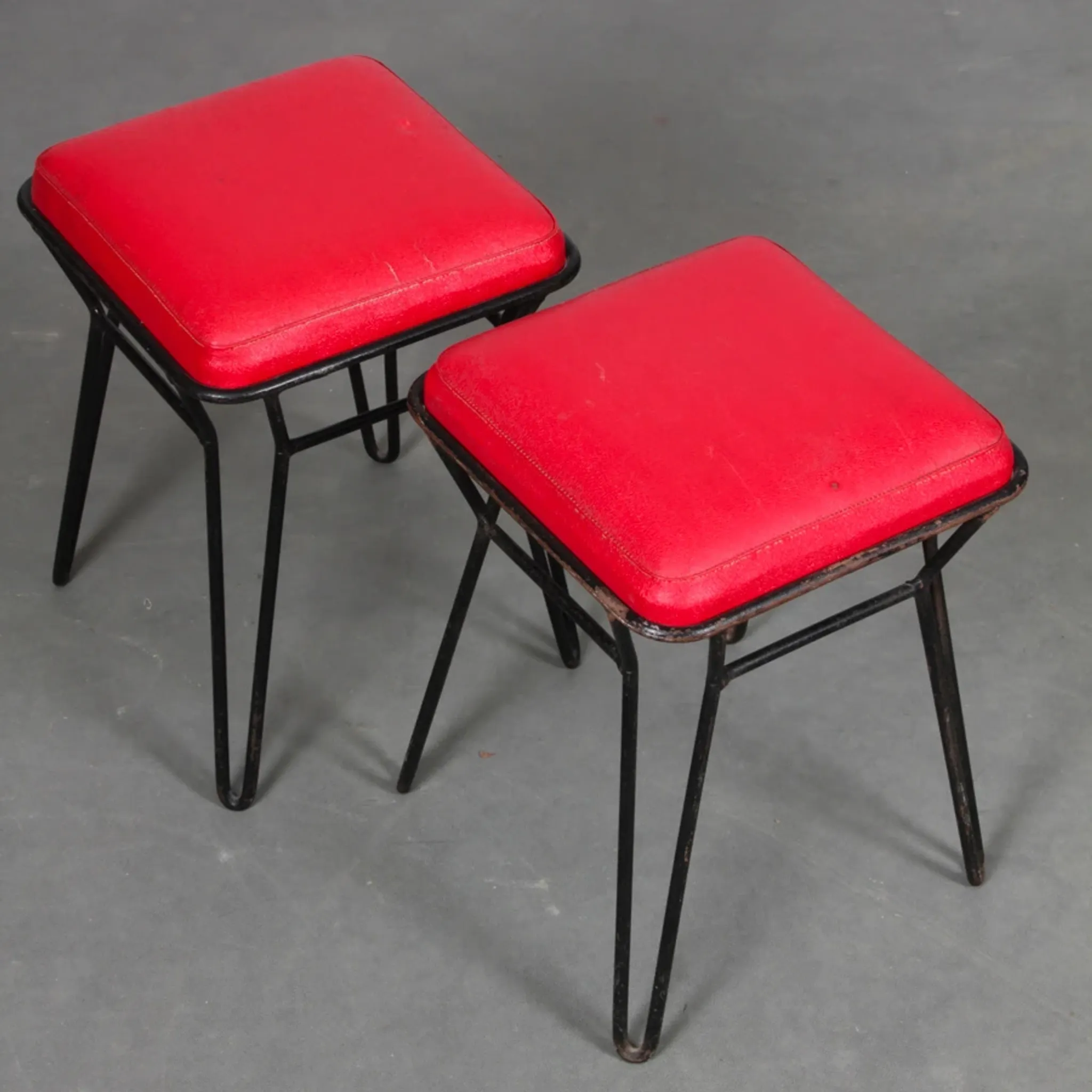 Paire de tabourets en métal, circa 1960
