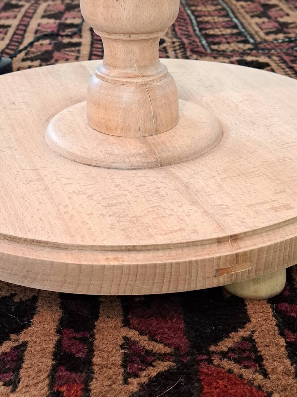 Light wood floor lamp with Art Deco wooden shelf