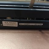 Machine à écrire Quen Data 680 De Luxe NOIRE révisée ruban neuf