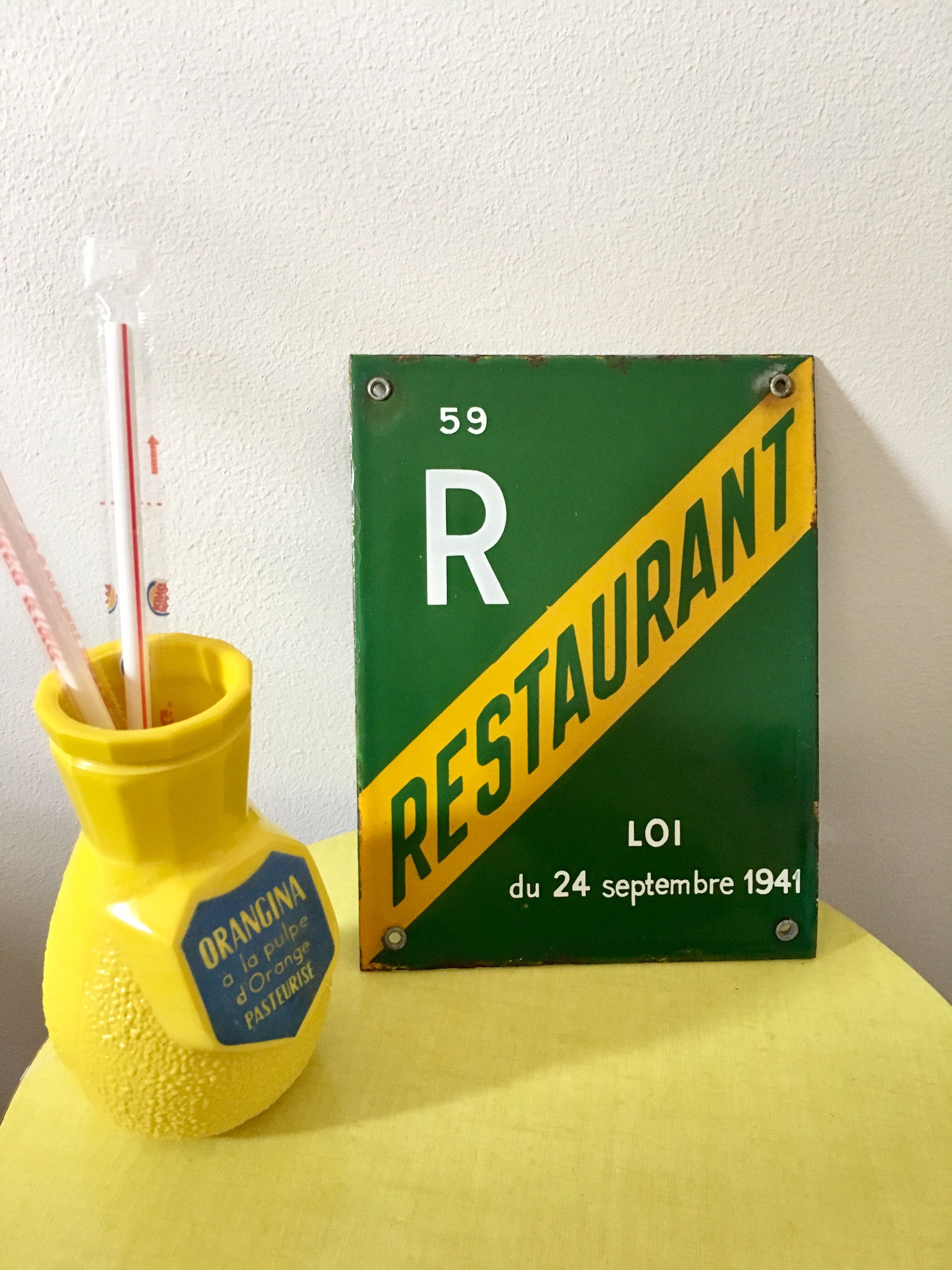 Enamelled plate license restaurant law of 1941