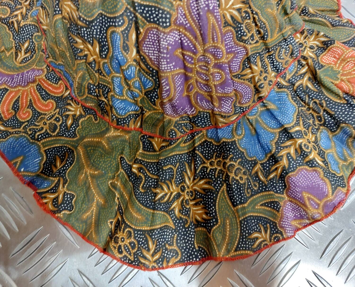 Hat-shaped fan (Ref: Mag)