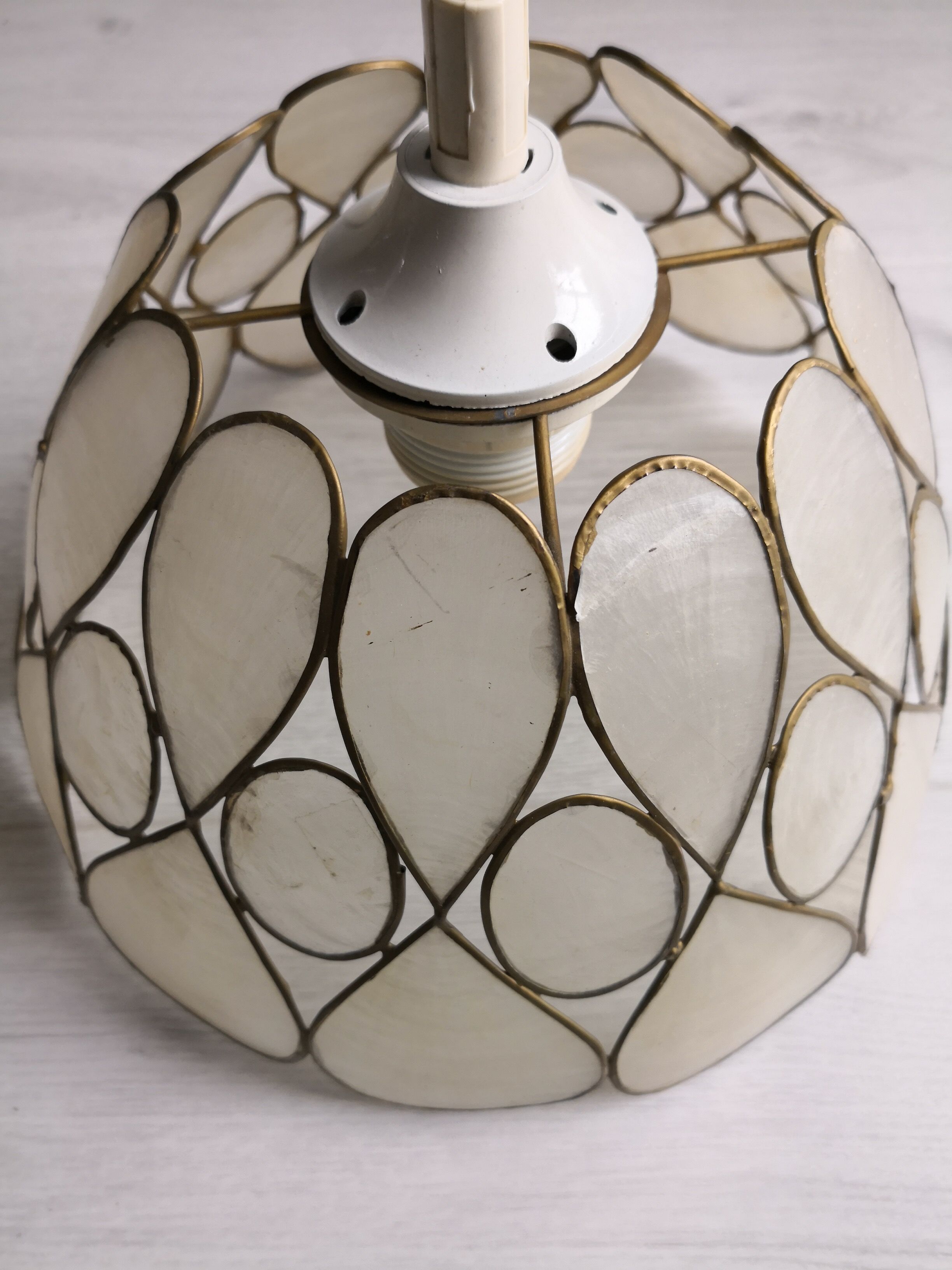Mother of pearl hanging lamp