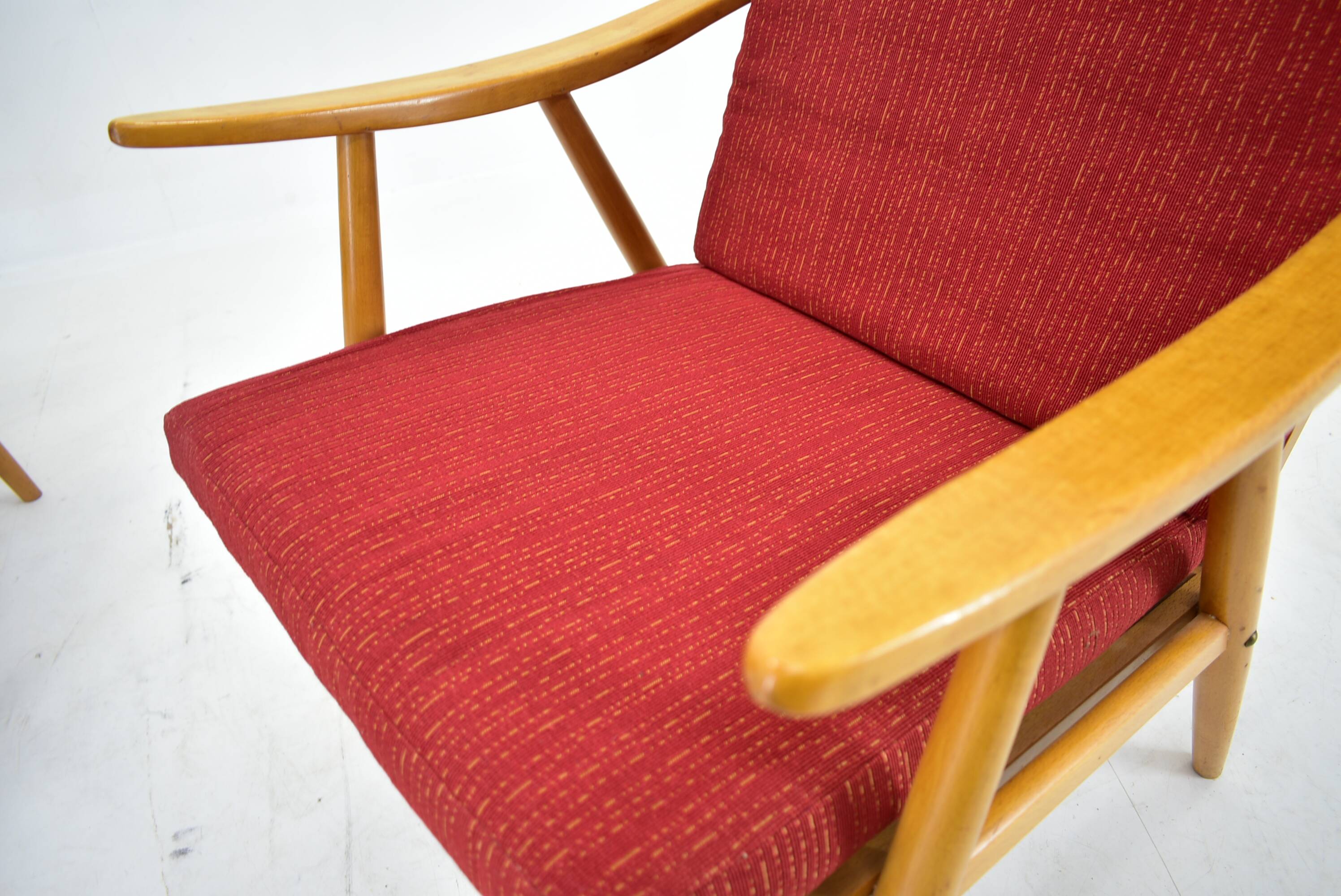 1960s pair of Ton/Thonet beech armchairs, Czechoslovakia