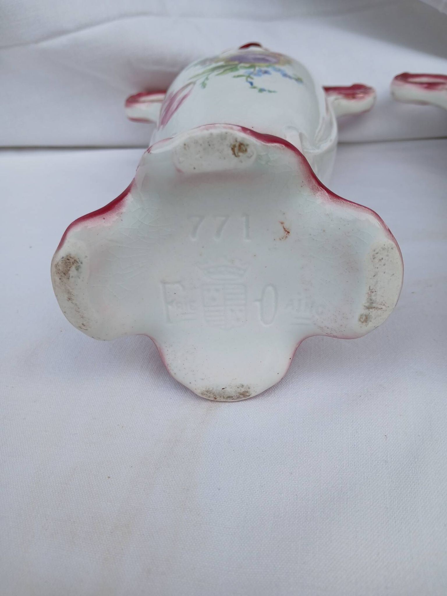 Pair of antique Onnaing slipware vases