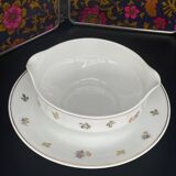 Porcelain sauceboat 1924