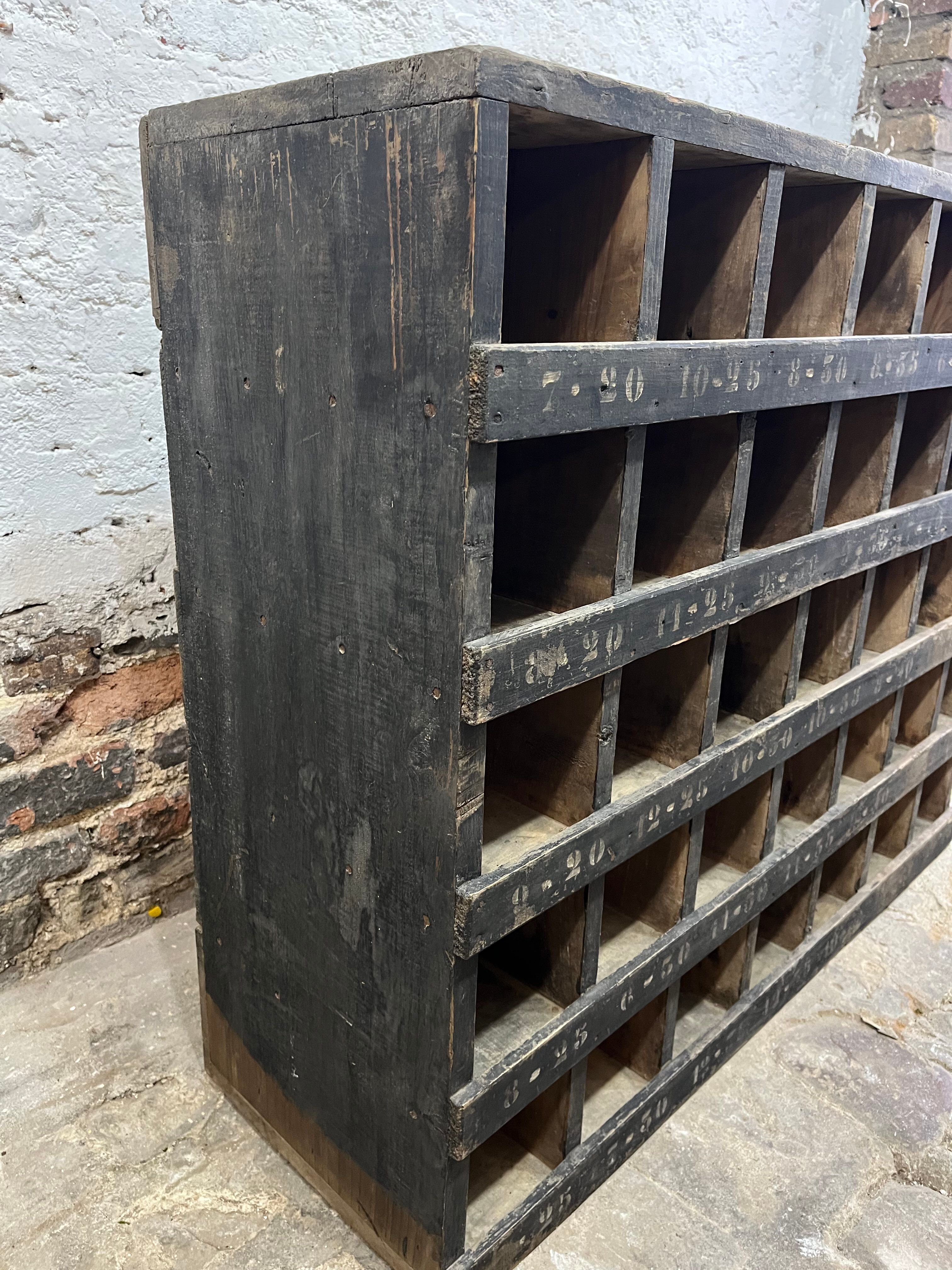 Furnishing from workshop to locker