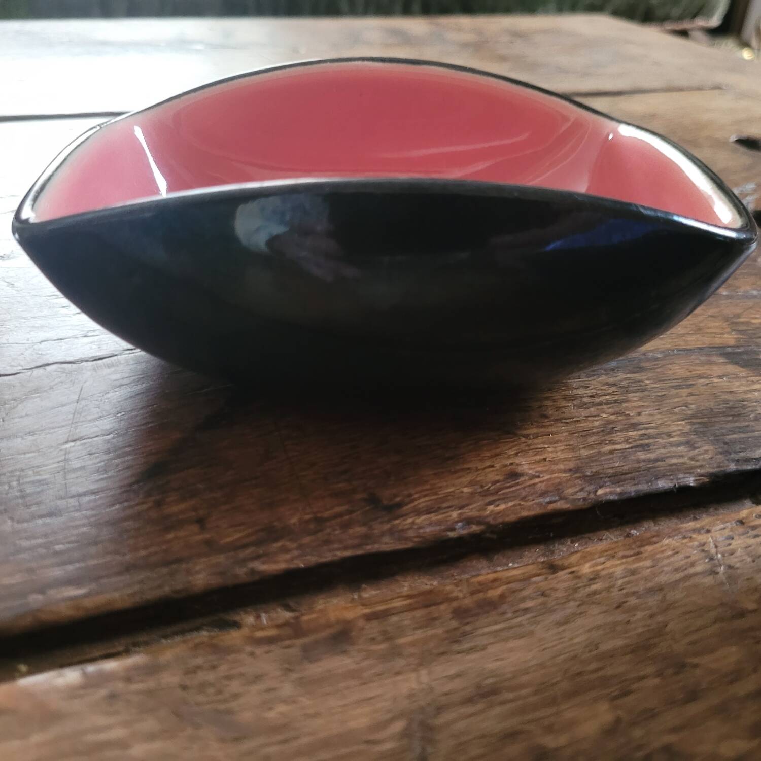 Paire de coupelles en céramique émaillée bicolore, années 1970