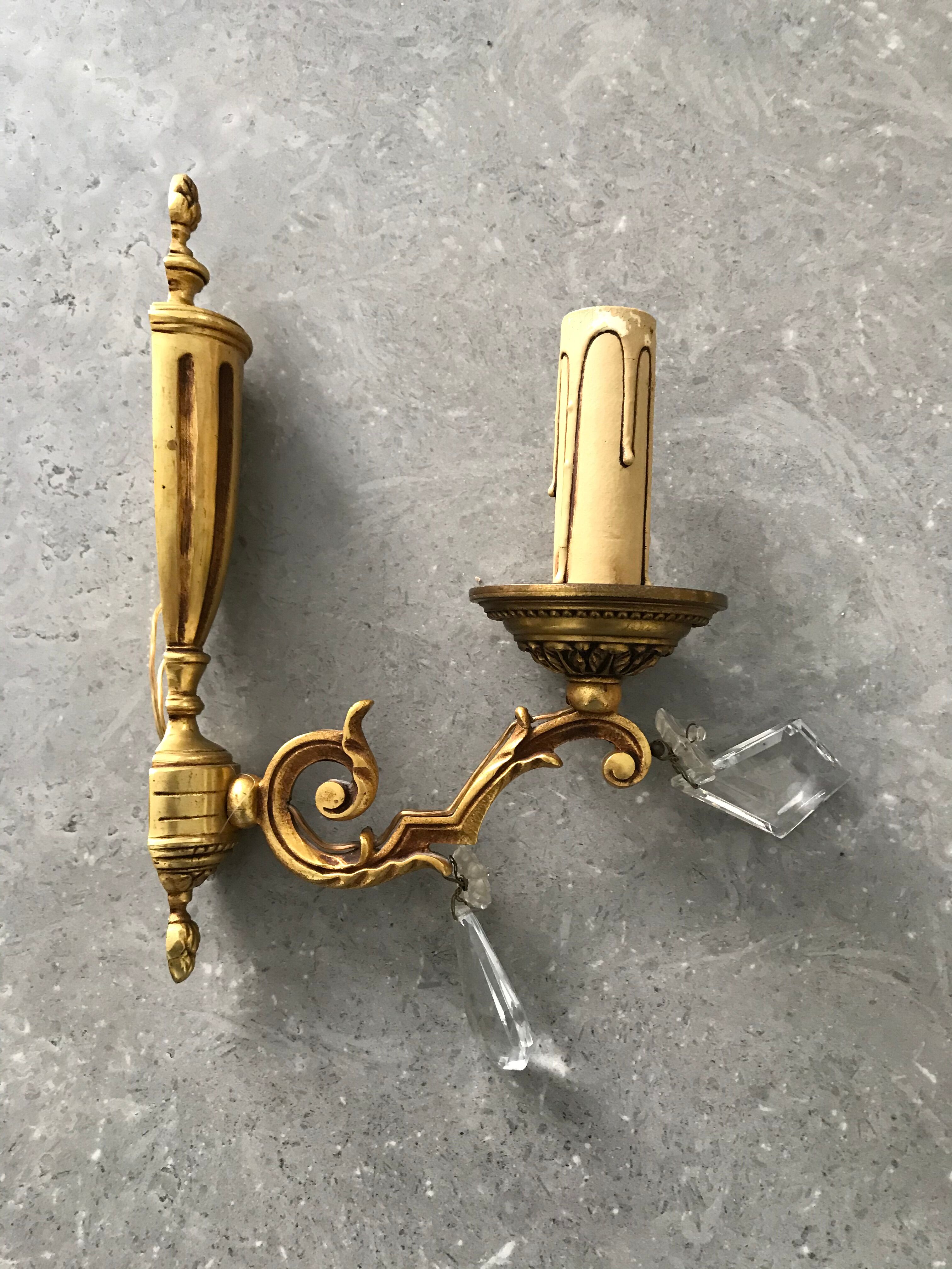 Paire d'applique Louis XVI bronze avec pampilles