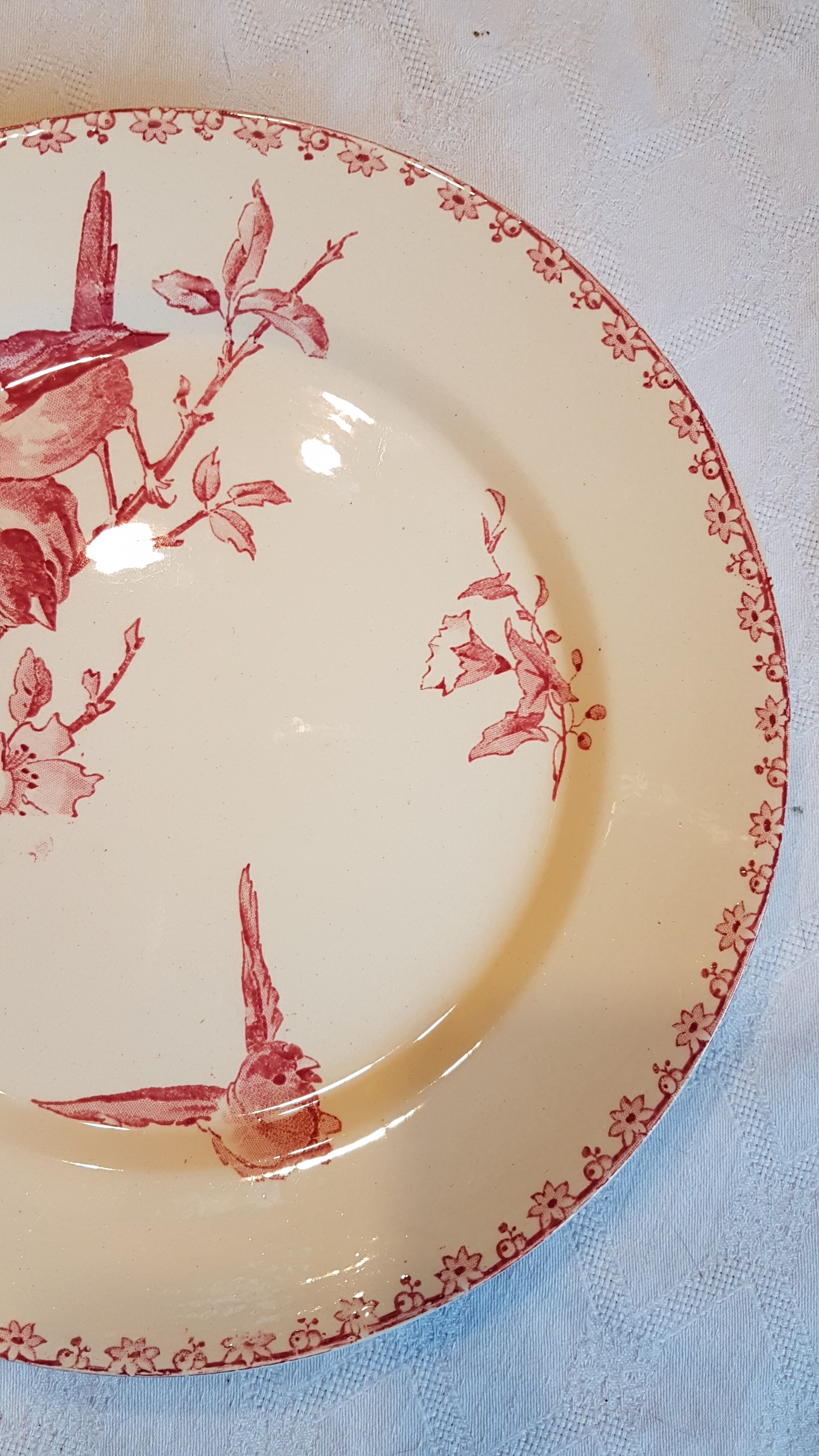 Plate with decoration of flowers and birds