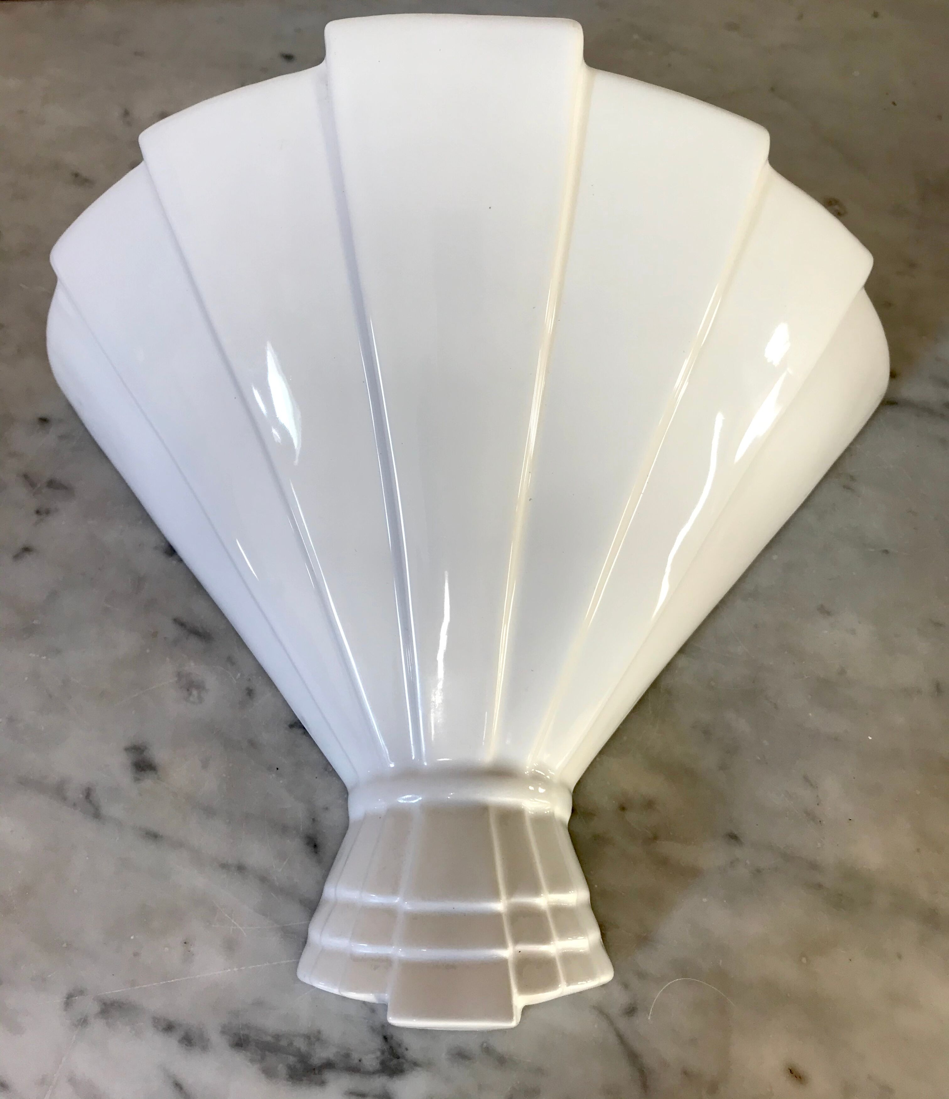 Art Deco ceramic sconce