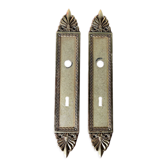 Pair of brass cleanliness plates