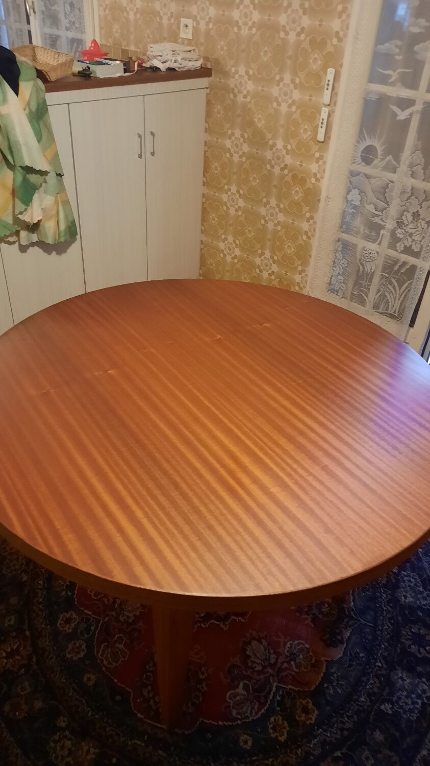 Scandinavian table